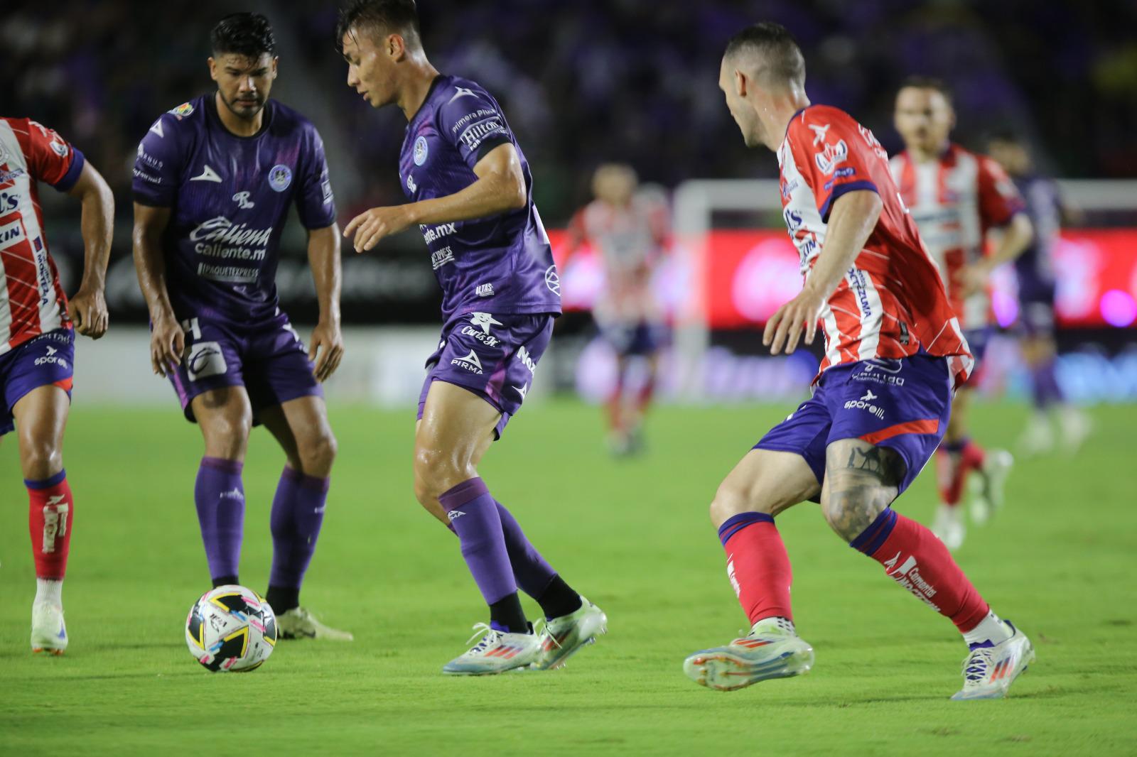 $!Mazatlán saca empate de último minuto ante Atlético de San Luis