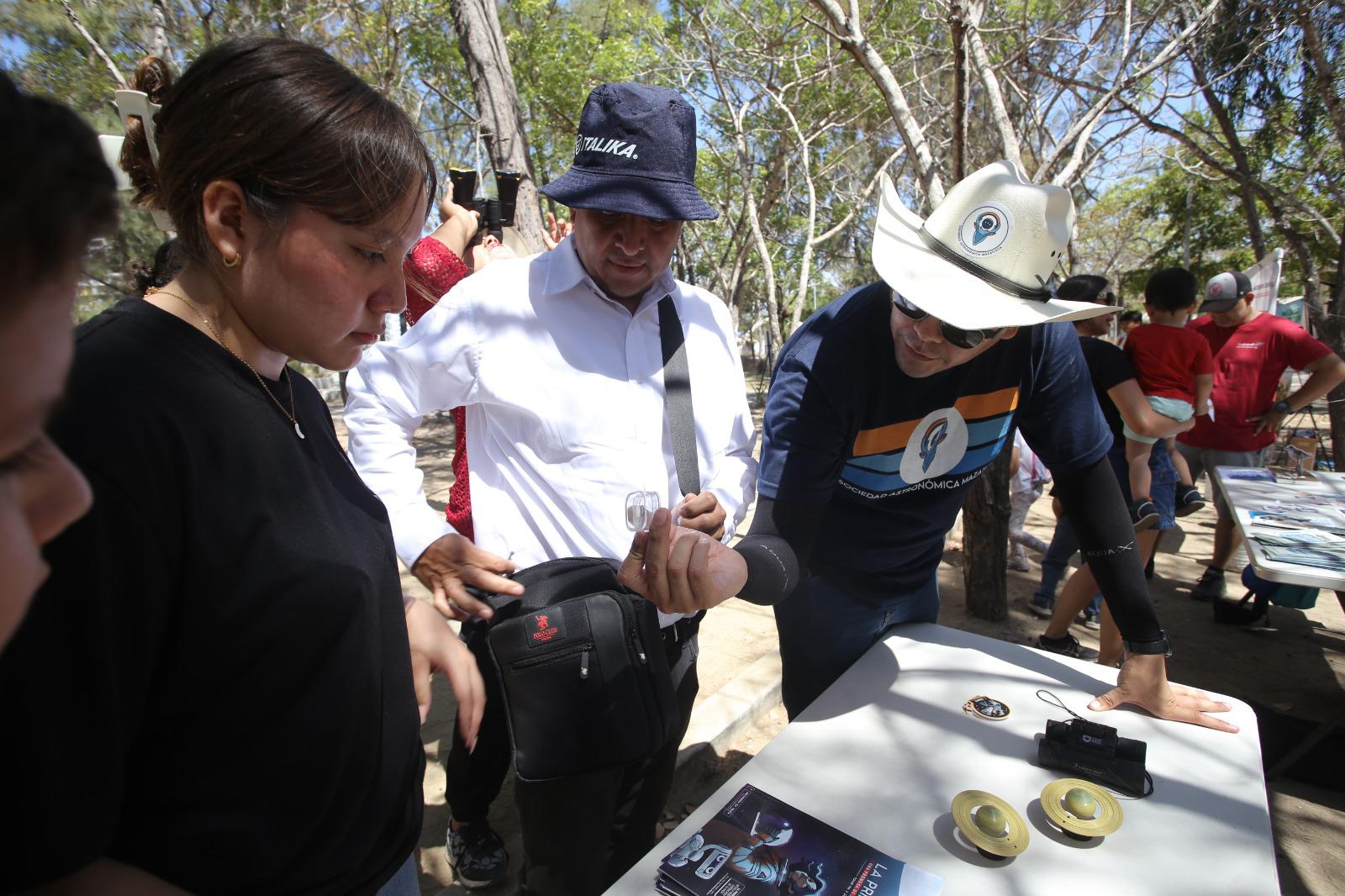 $!Celebra Son Playas quinto aniversario con Expo Ambiental, en el Parque Central