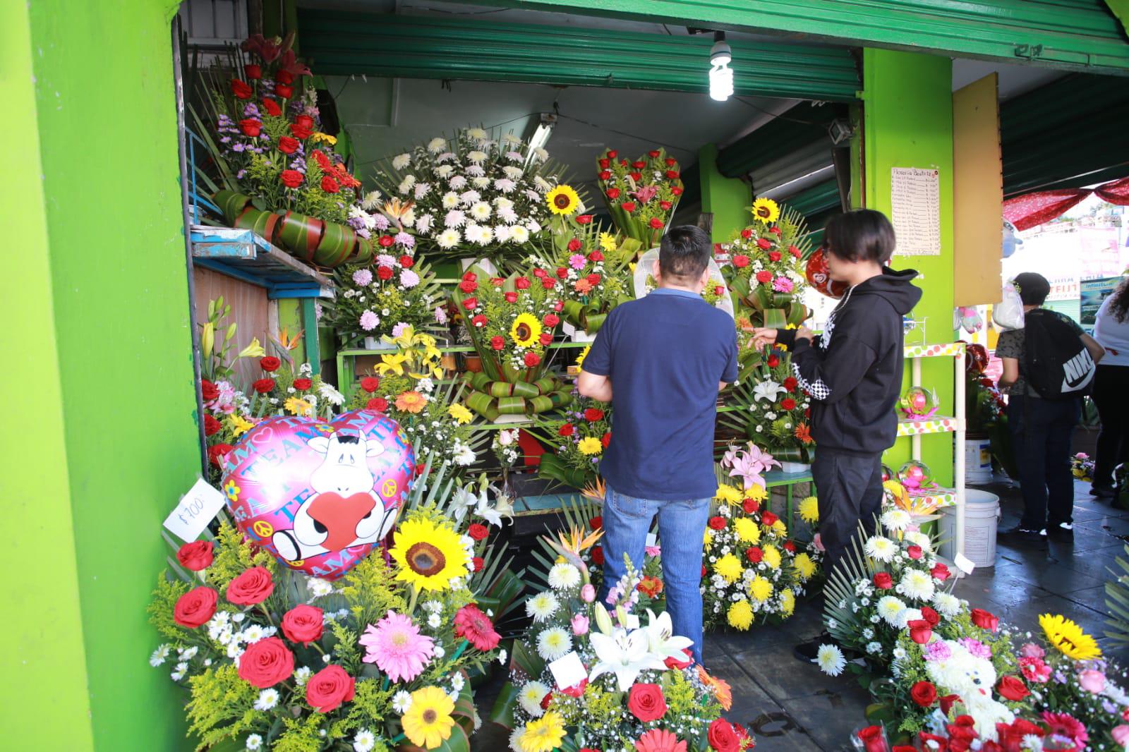 $!El recuerdo de una flor es para siempre, que se mantenga es afecto: florista