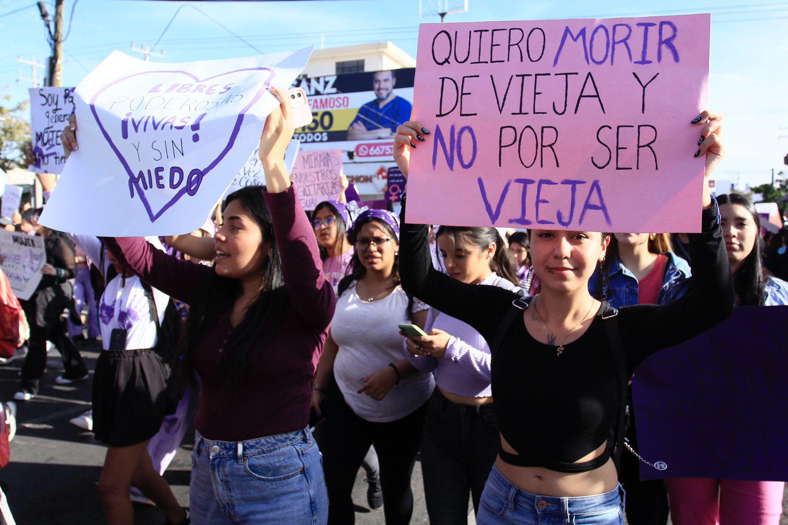 $!Alto a la violencia y desigualdad, exigen miles en Culiacán