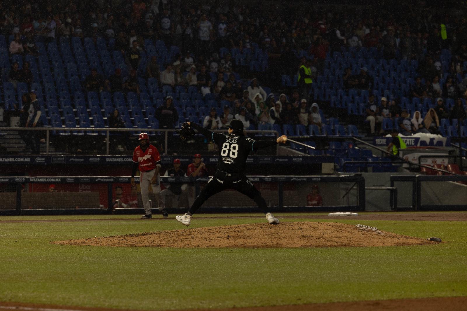 $!Venados de Mazatlán se aprovecha de Sultanes y gana su primera serie de la temporada