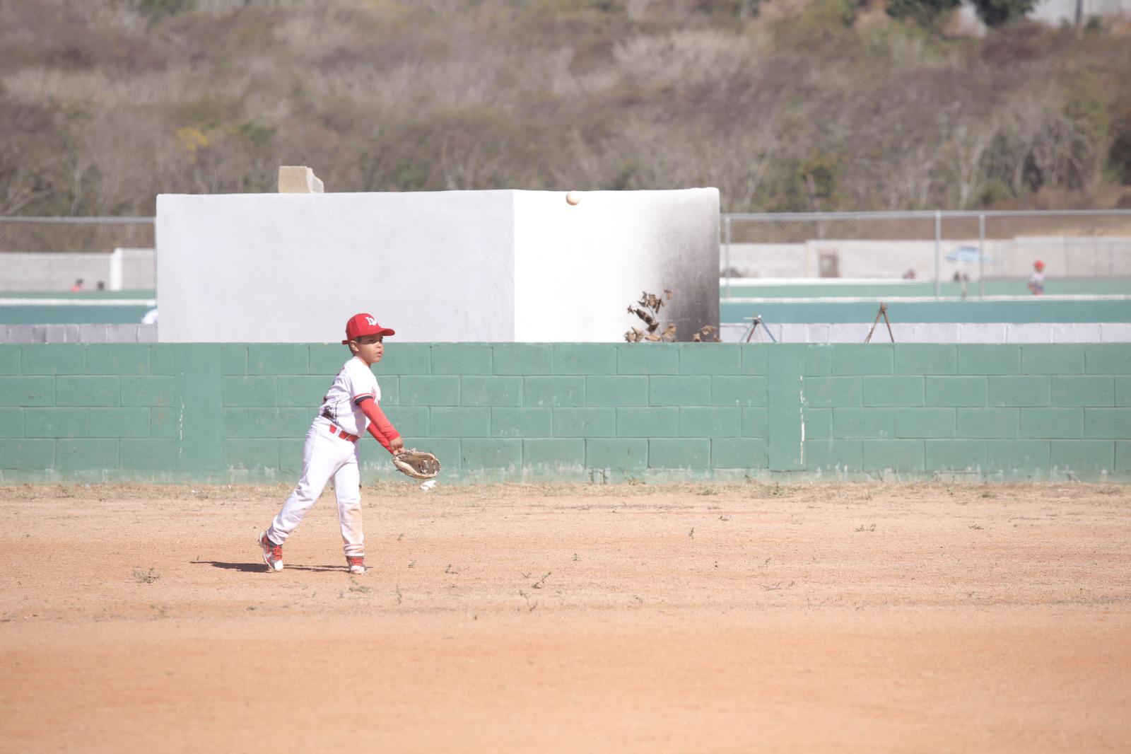 $!Liga Mazatlán hace valer la casa en Copa Carnaval de Beisbol