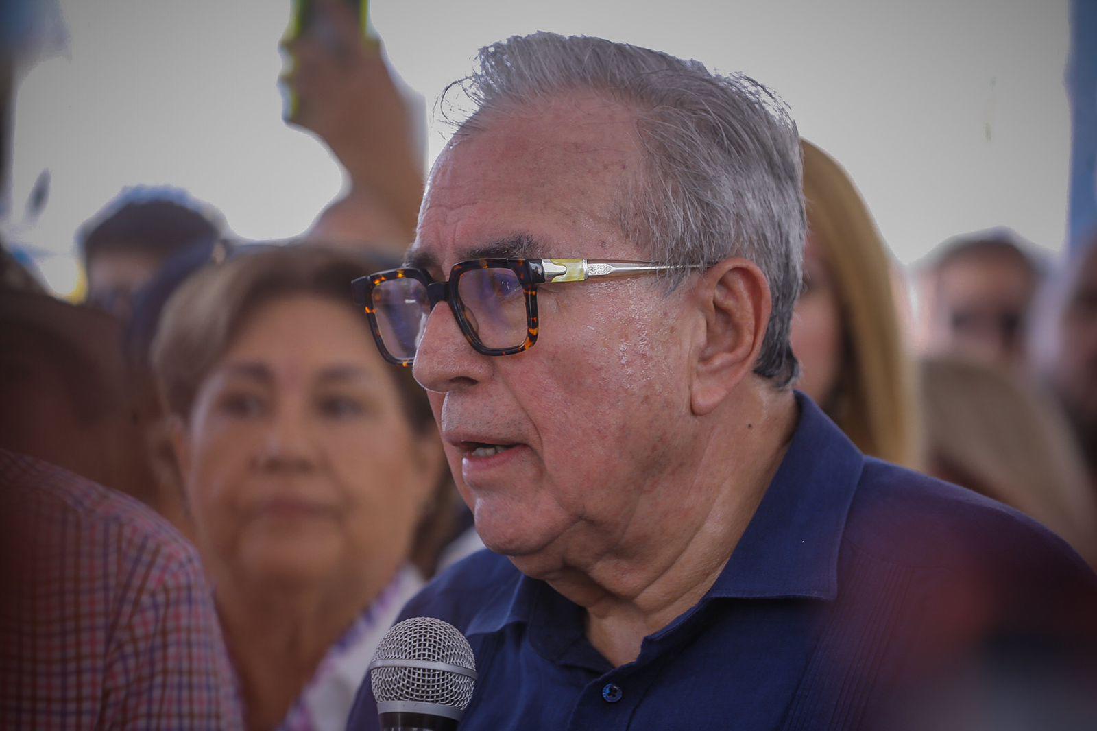 $!El ex beisbolista Teodoro Higuera inaugura, junto con el Gobierno de Sinaloa, camino en Ahome