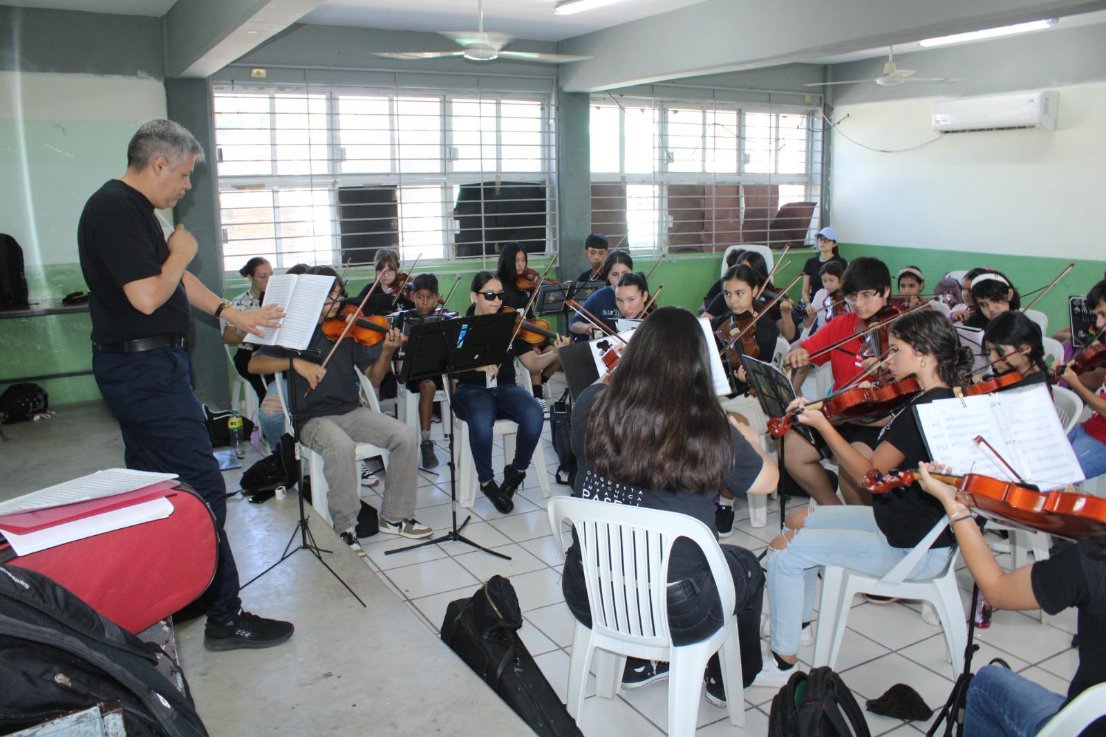 $!Armonía en El Rosario: Agrupaciones musicales del sur se reúnen para su presentación en Mazatlán