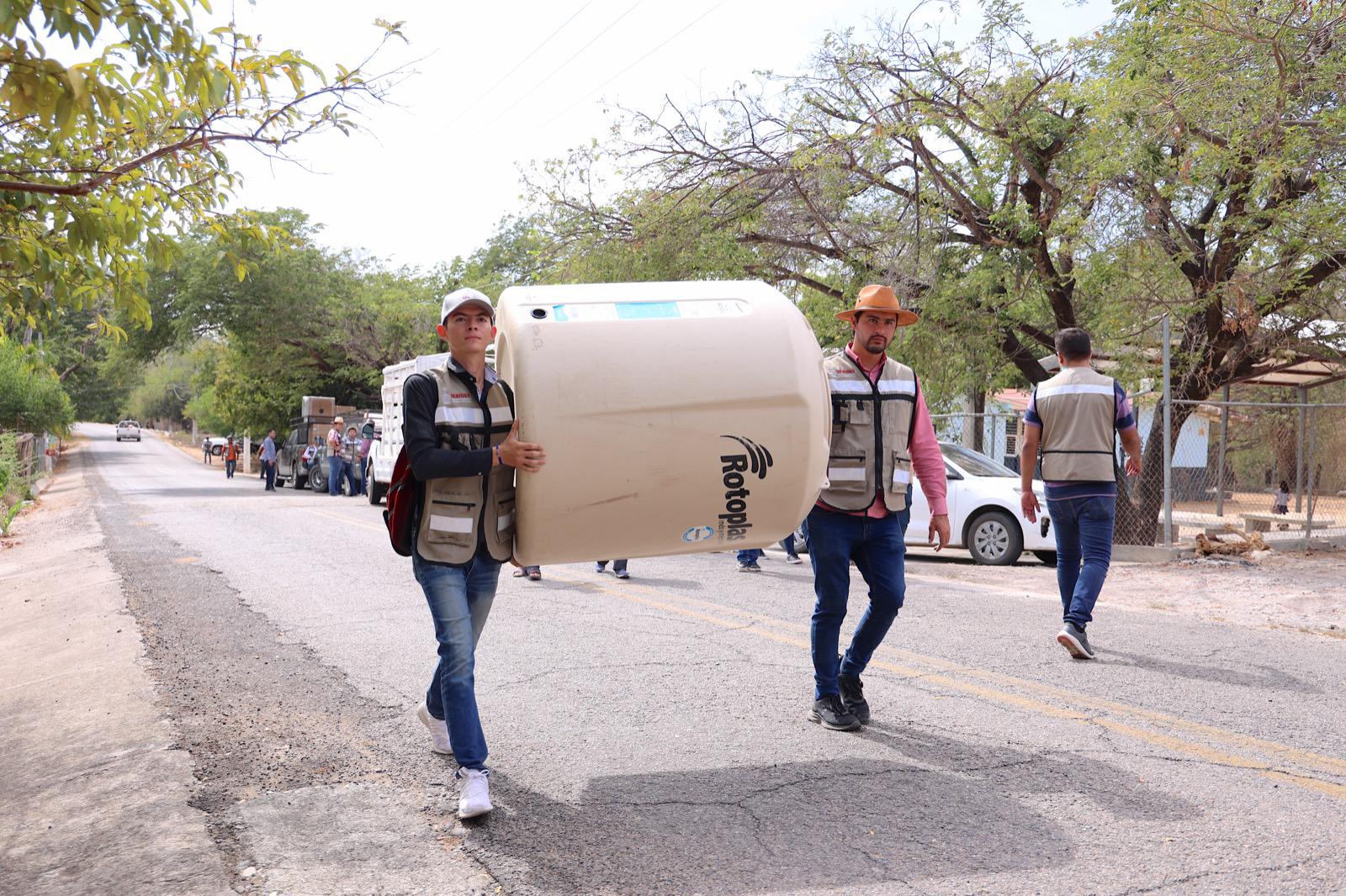 $!Regresan a Tepuche desplazados, después de etapa violenta de 2020