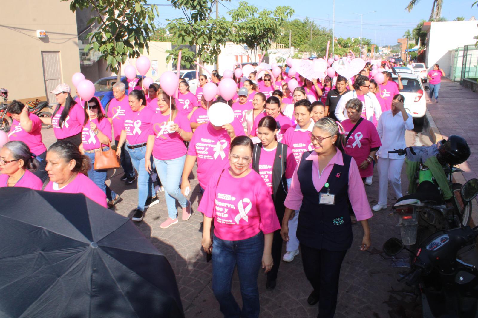 $!En Rosario, marchan de rosa para crear conciencia sobre el cáncer de mama