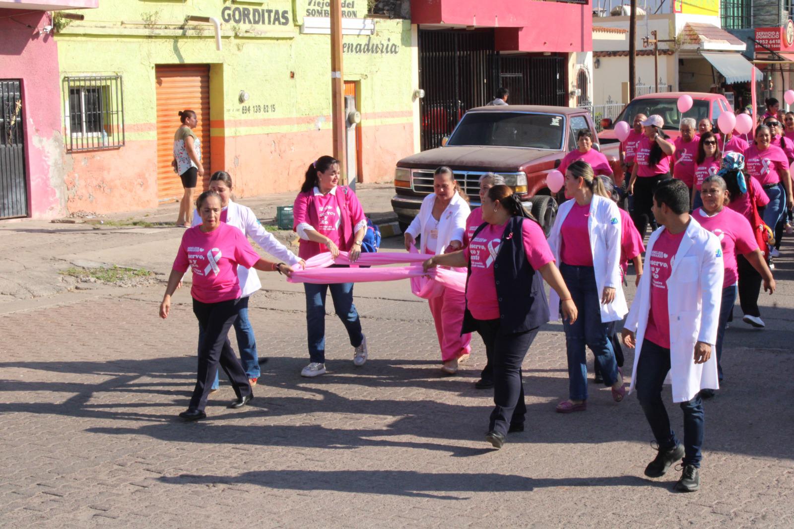 $!En Rosario, marchan de rosa para crear conciencia sobre el cáncer de mama