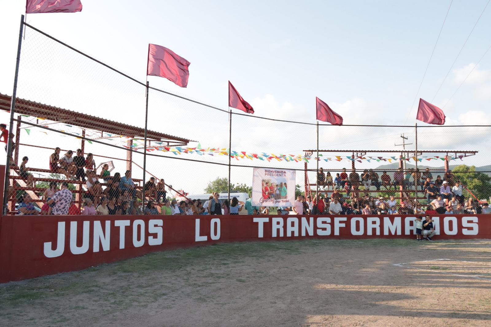 $!Renuevan estadio de beisbol y softbol en Matadero