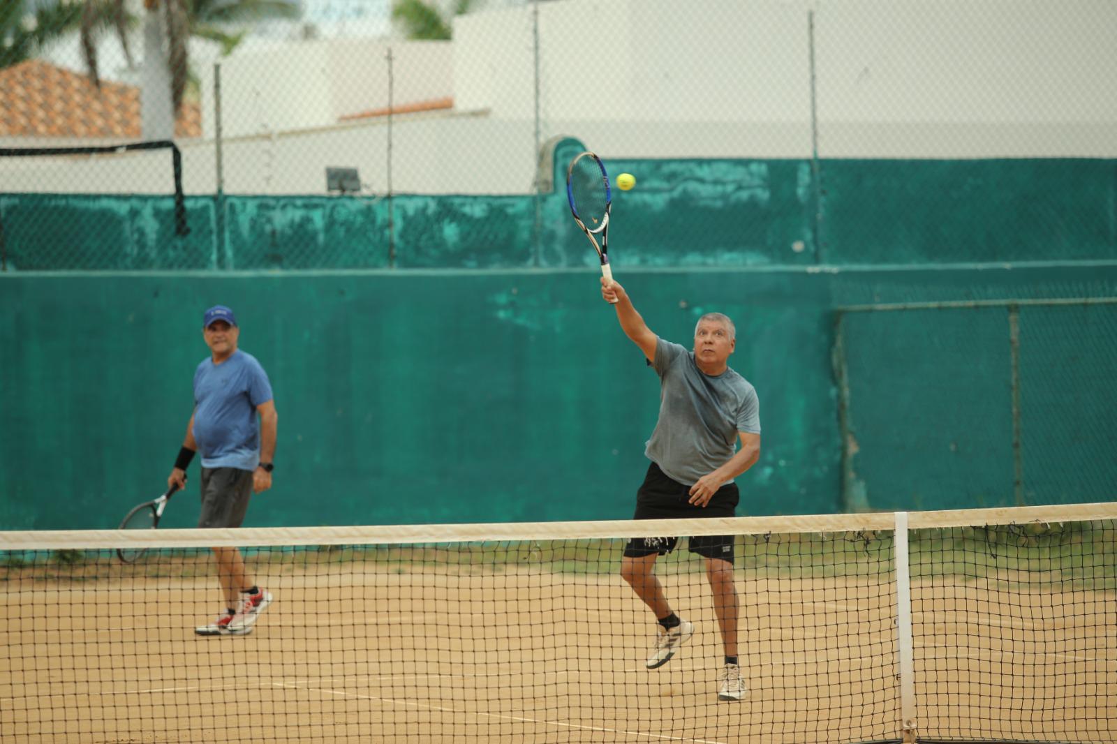 $!Jugarán el todo por el todo en busca de la gran final del Torneo de Tenis de Dobles en Racquet Club Las Gaviotas