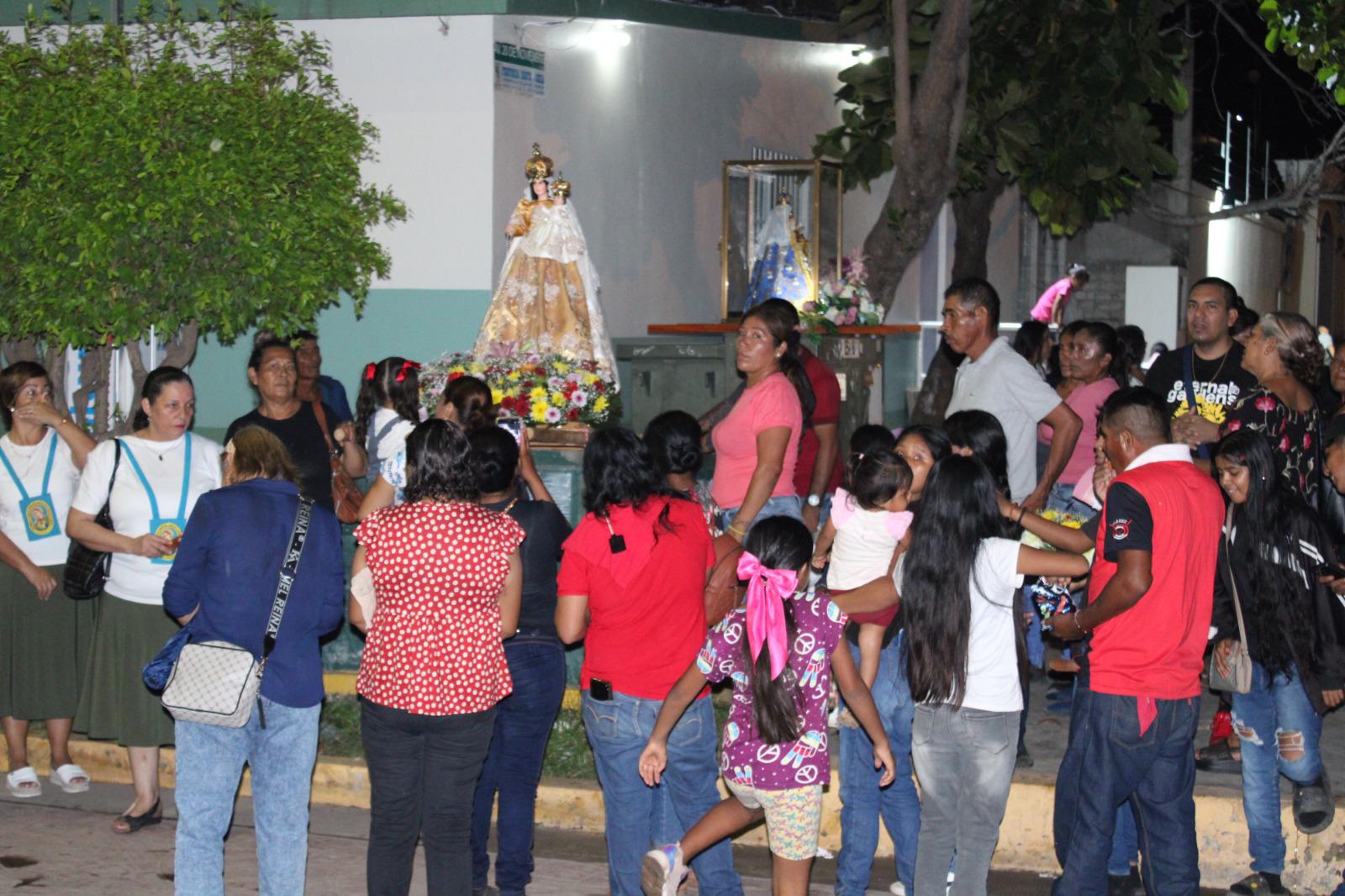 $!Jóvenes piden en peregrinación que vuelva la paz en Sinaloa