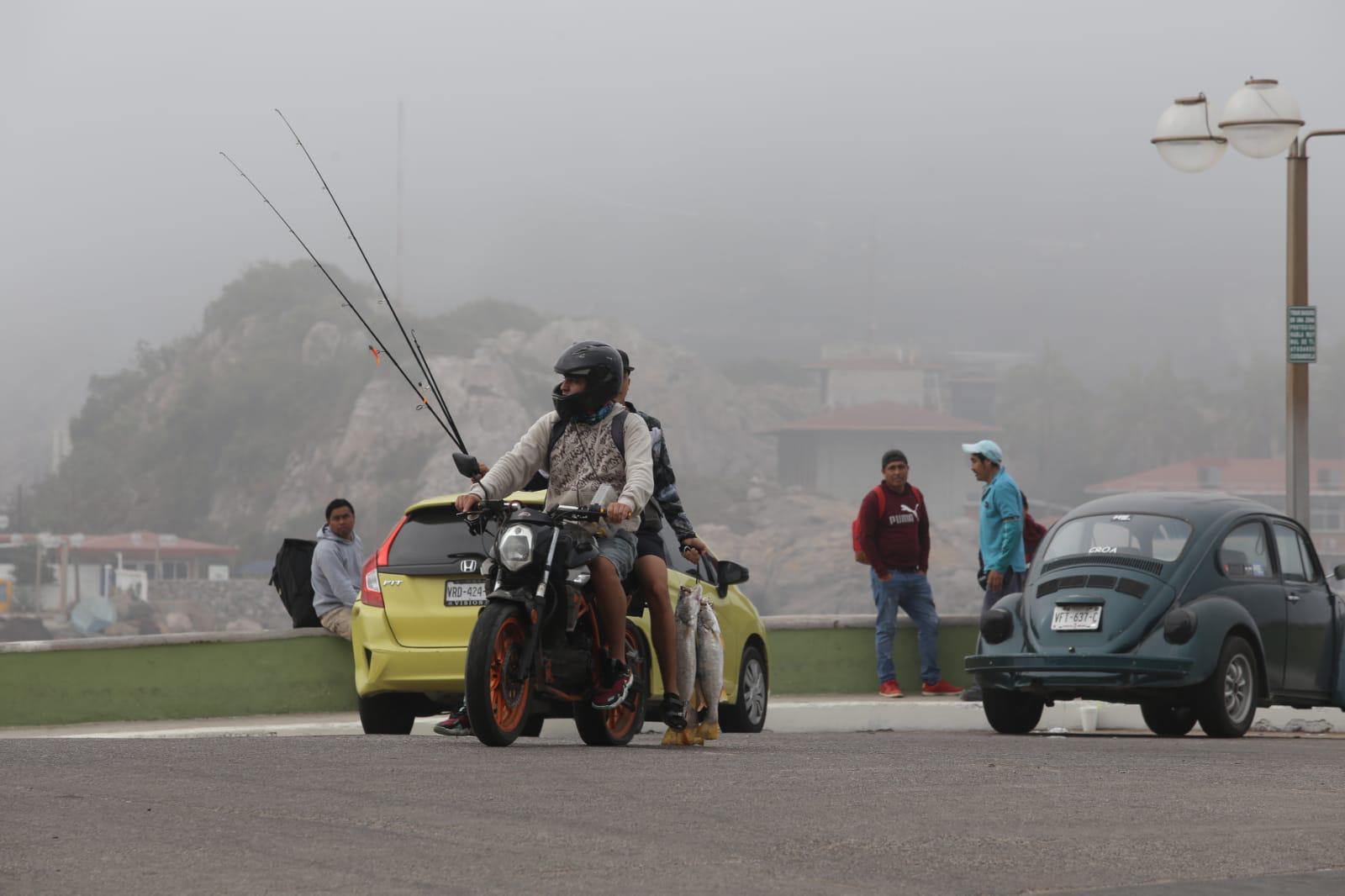 $!La neblina ofrece un gran espectáculo estos días en Mazatlán