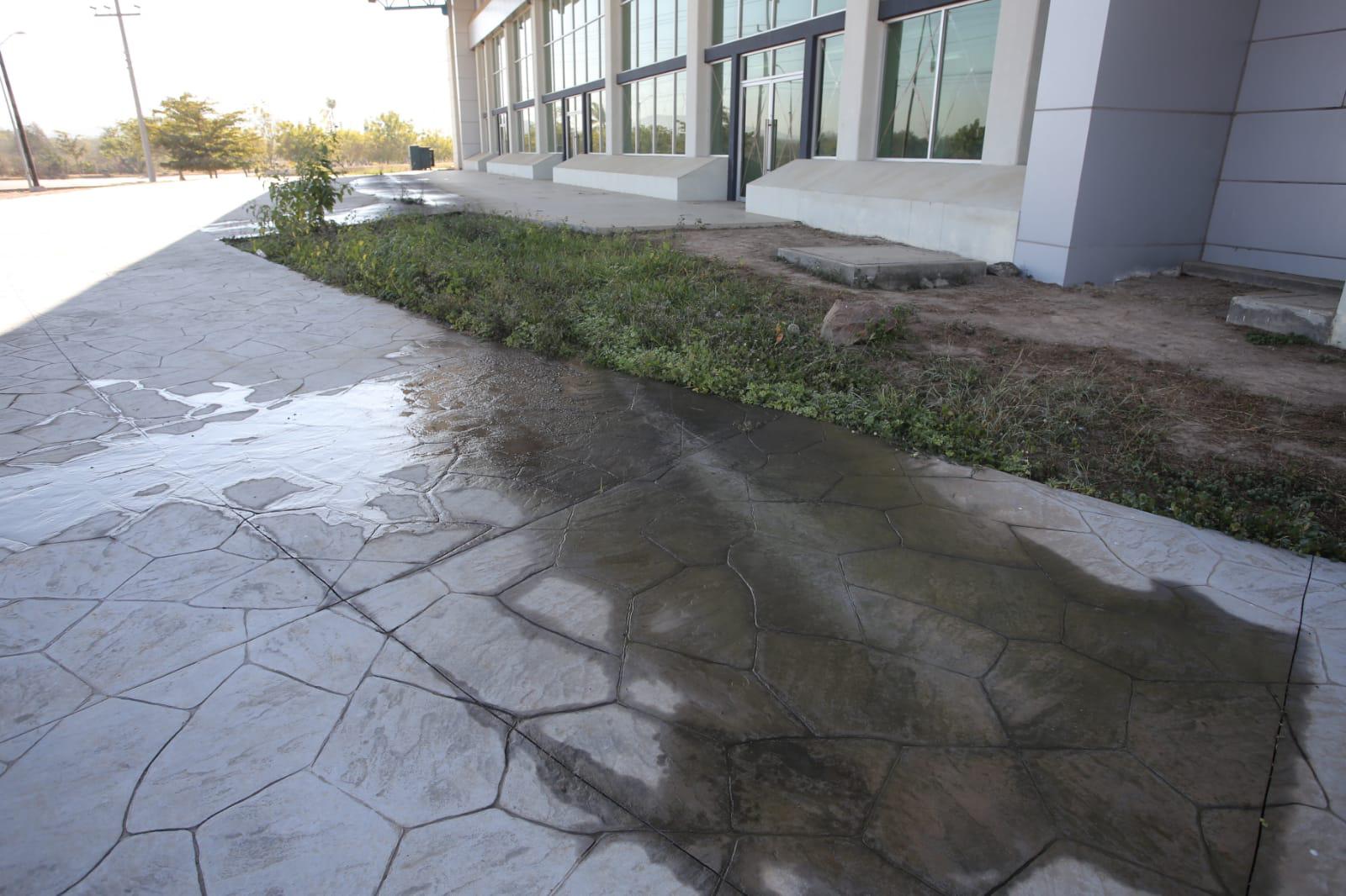 $!El Centro de Usos Múltiples, en Mazatlán, luce abandonado en la actualidad