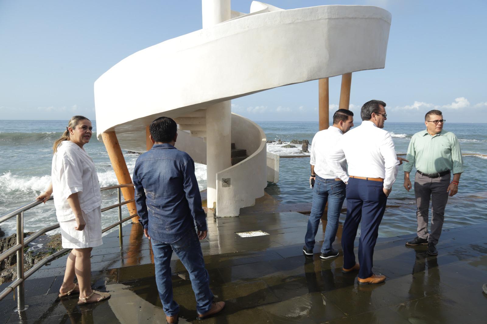 $!Reabren la Carpa Olivera e inauguran el Monumento a Pablo Neruda en Olas Altas