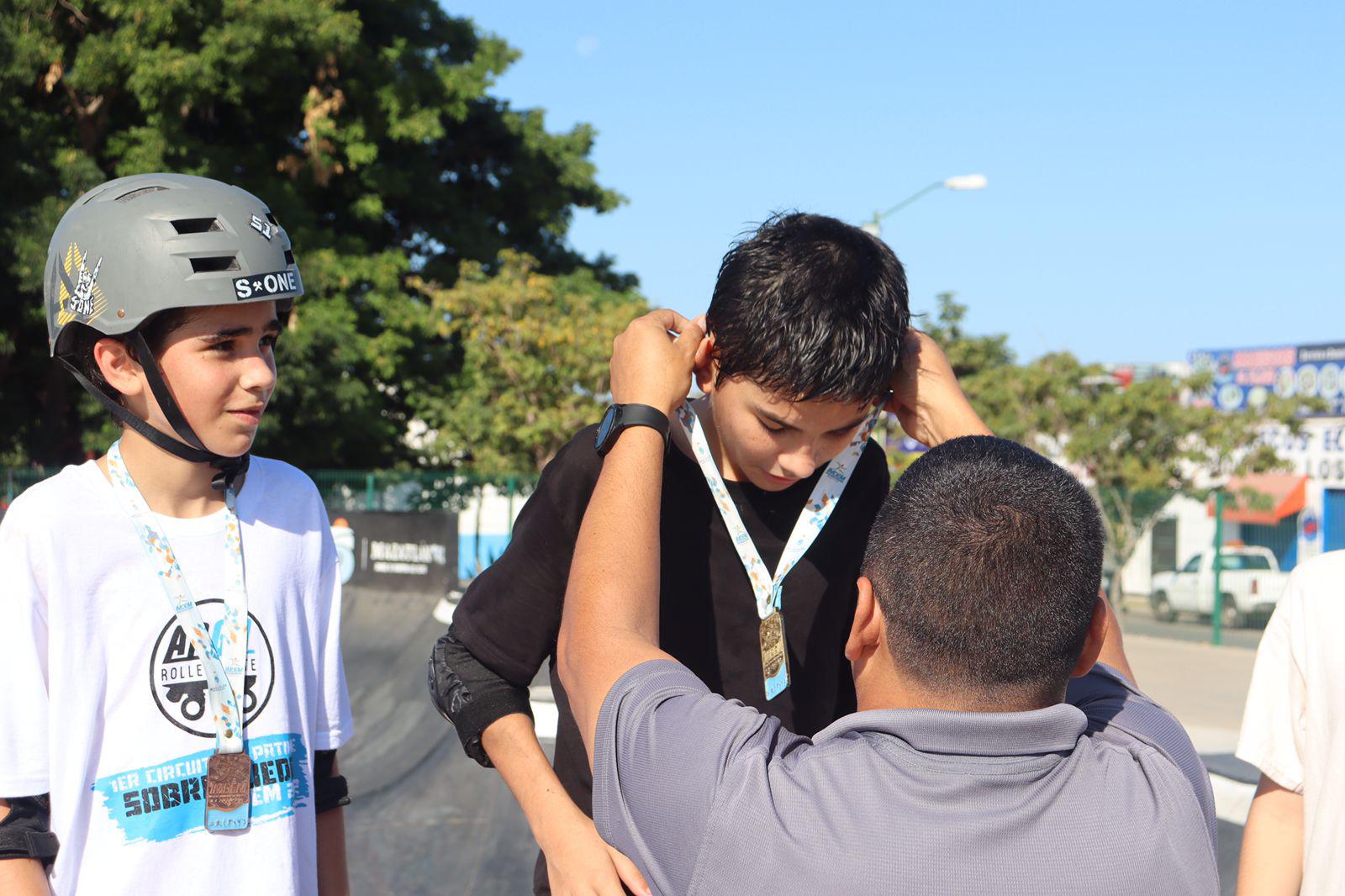 $!Tostado y Moffat regalan emocionante duelo en la modalidad park del Circuito de Patinaje sobre Ruedas