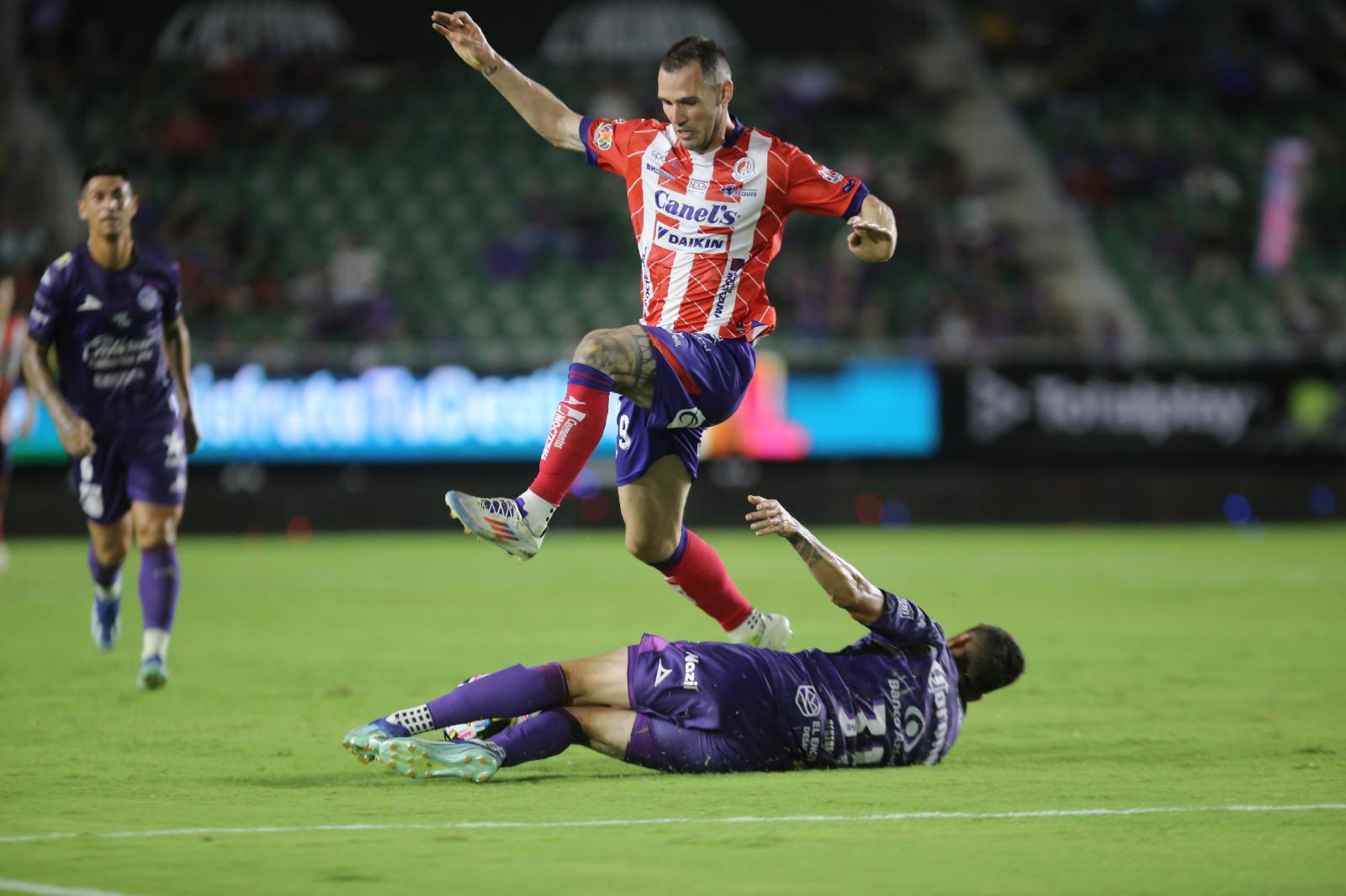 $!Mazatlán saca empate de último minuto ante Atlético de San Luis