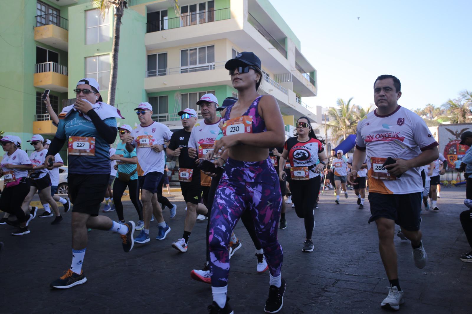 $!Dinastía Labrador domina el asfalto en Carrera IPN Once K