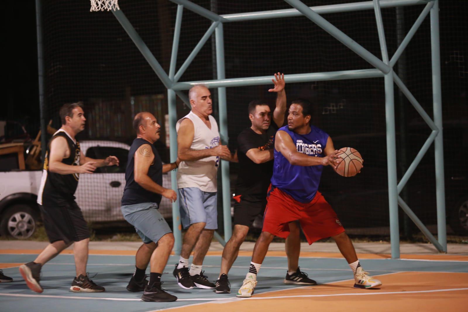 $!Tímbiri conserva su toque en el Baloncesto Veteranos