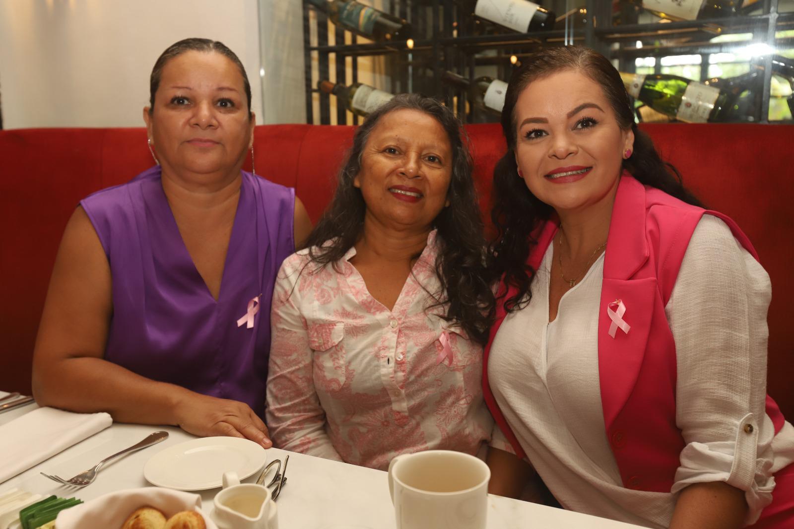 $!Ana Fabiola Pallares, Alicia Vidal y Connie Velarde.