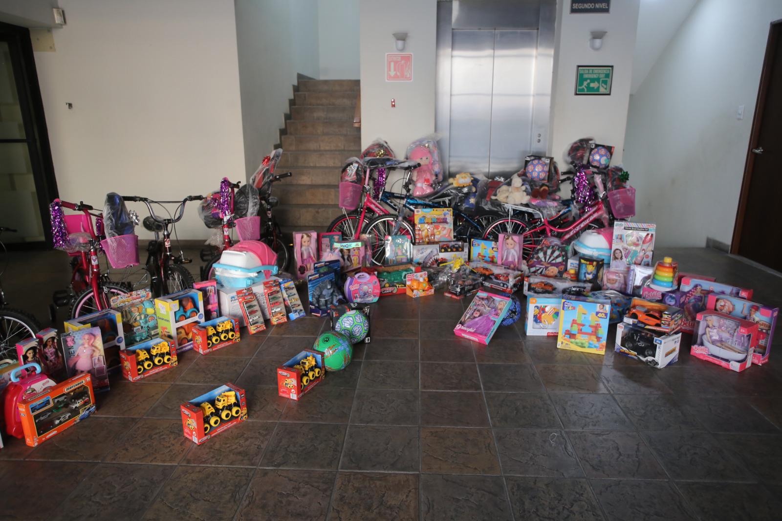 $!Los Reyes Magos siguen recolectando juguetes para cumplir los sueños de los niños de Mazatlán