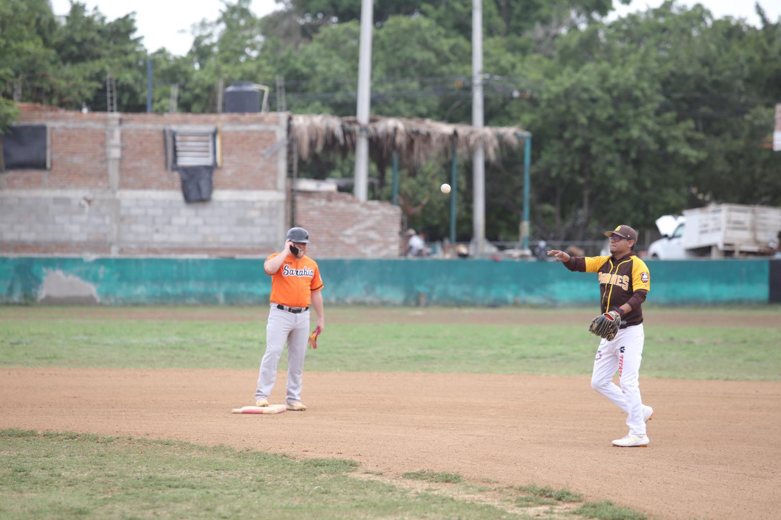 $!Hotel El Cid no cede terreno en Liga Meseros al Bat