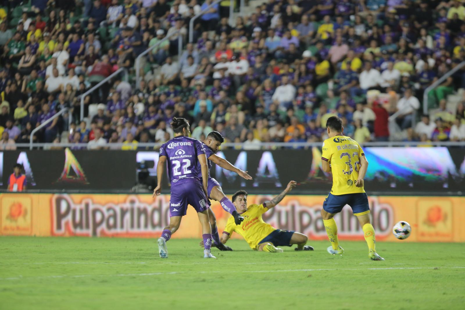 $!Vive Mazatlán FC ‘noche de terror’ ante América en El Encanto