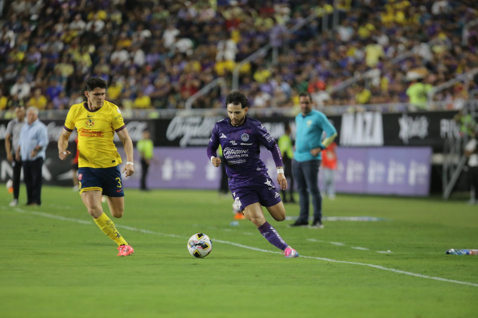 $!Vive Mazatlán FC ‘noche de terror’ ante América en El Encanto