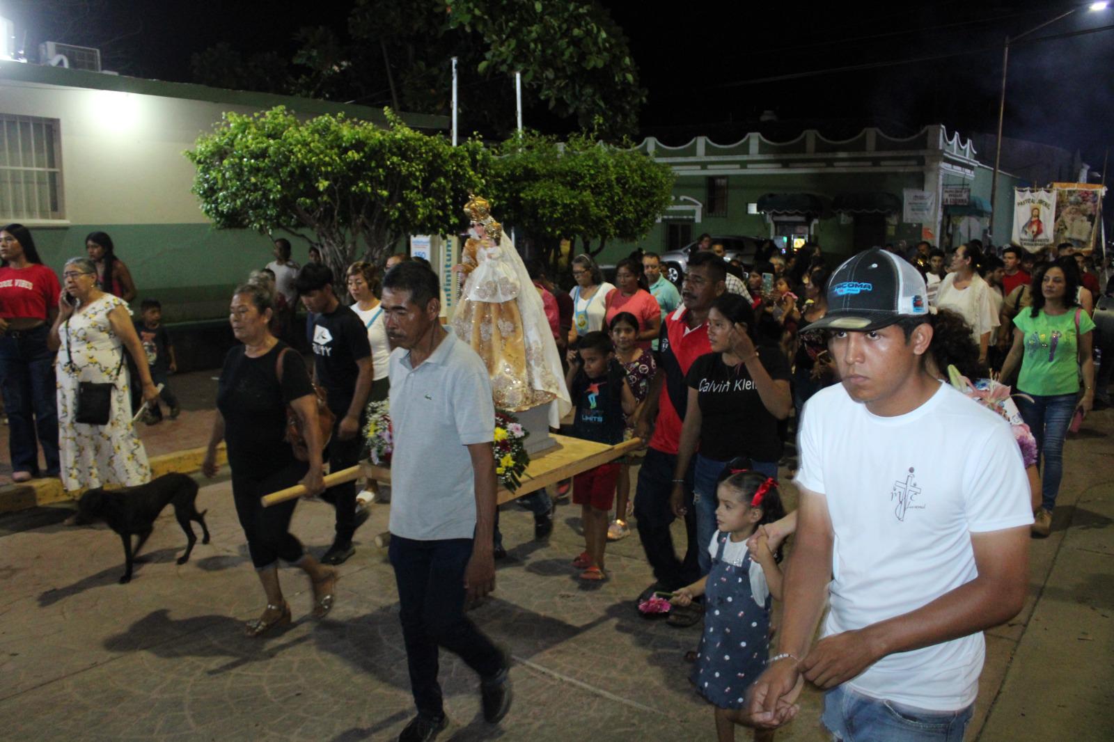 $!Jóvenes piden en peregrinación que vuelva la paz en Sinaloa