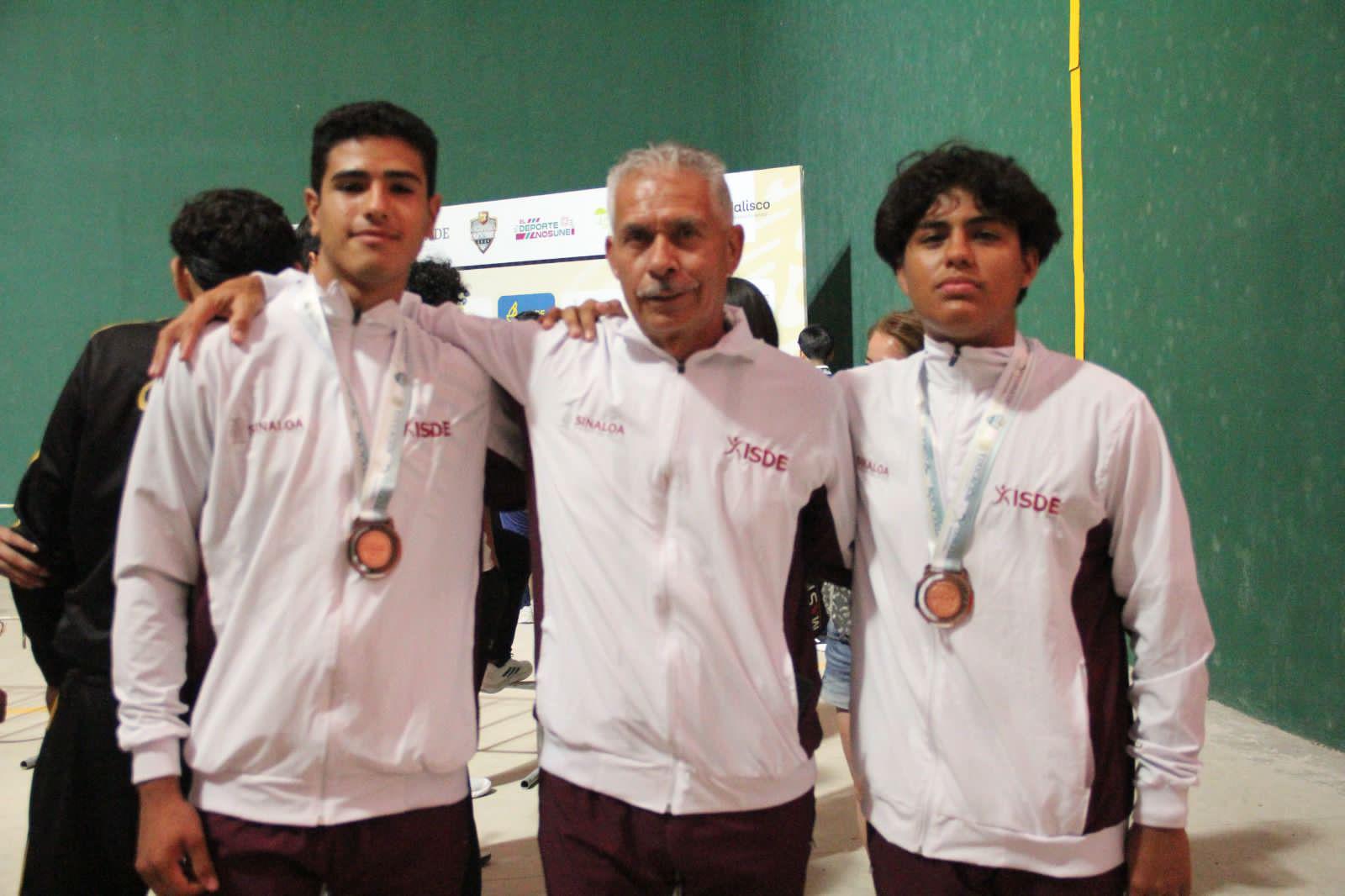 $!Sinaloenses se cuelgan el bronce en frontenis de Nacionales Conade