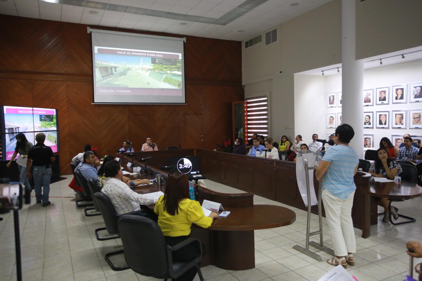 $!Acuden mazatlecos a exponer necesidades en el Cabildo Abierto