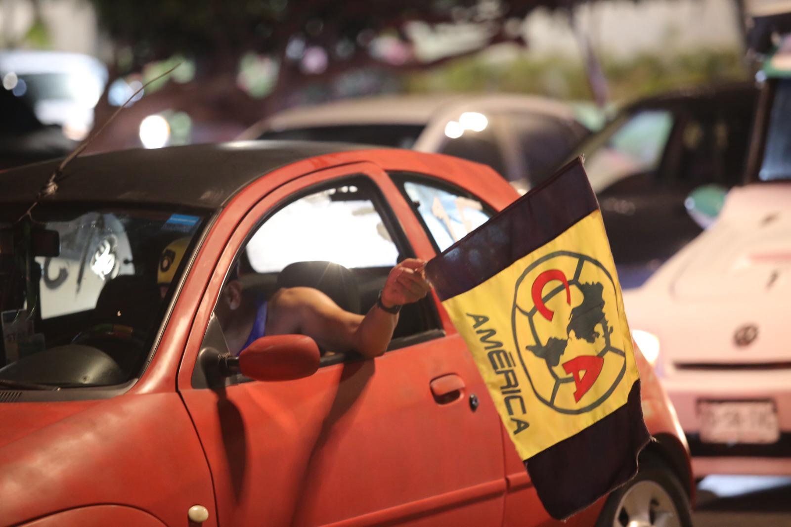 $!FOTOS | Afición del América toma el Malecón de Mazatlán para celebrar el bicampeonato