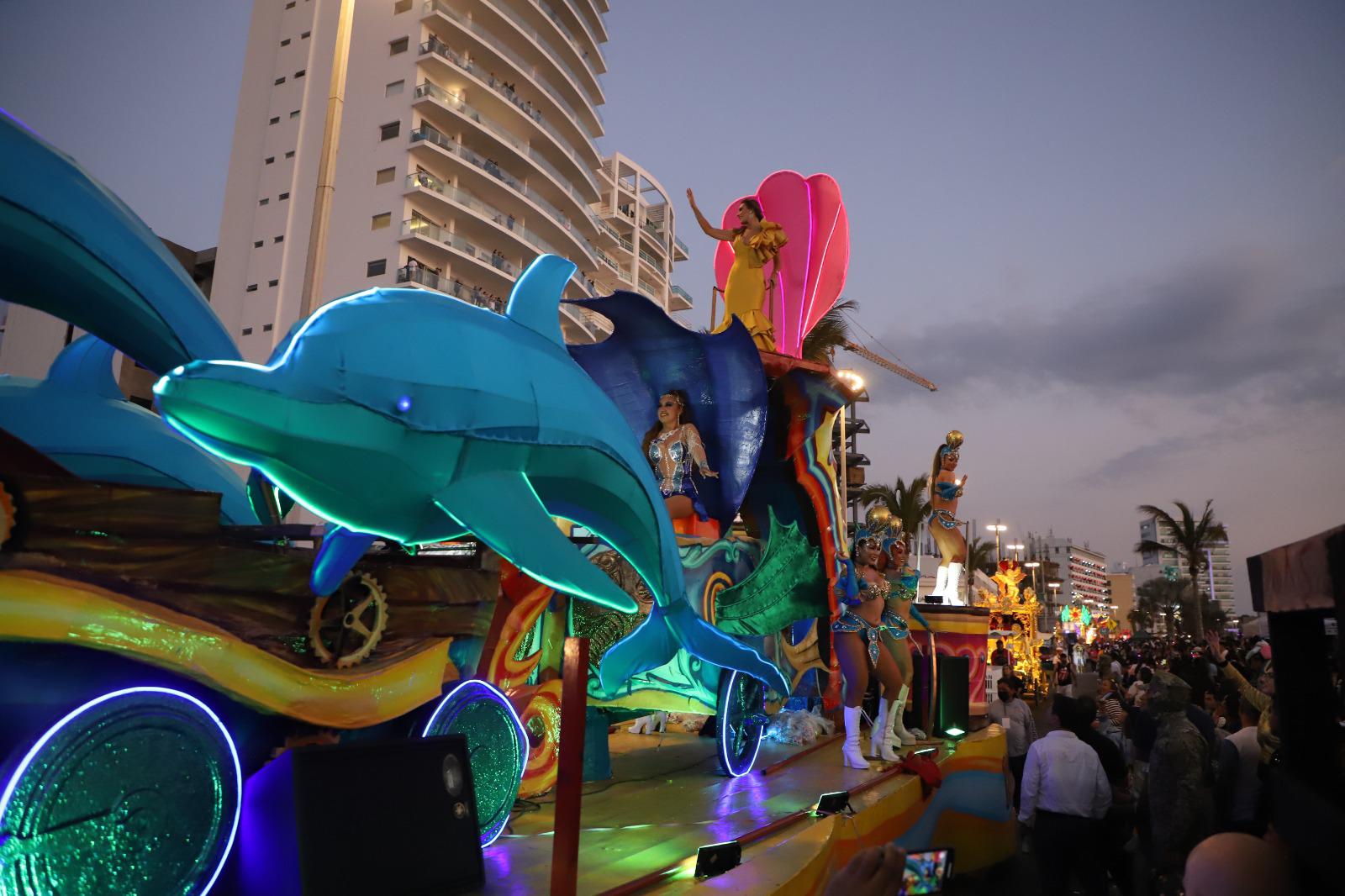 $!Deslumbra el desfile del Carnaval de Mazatlán 2023