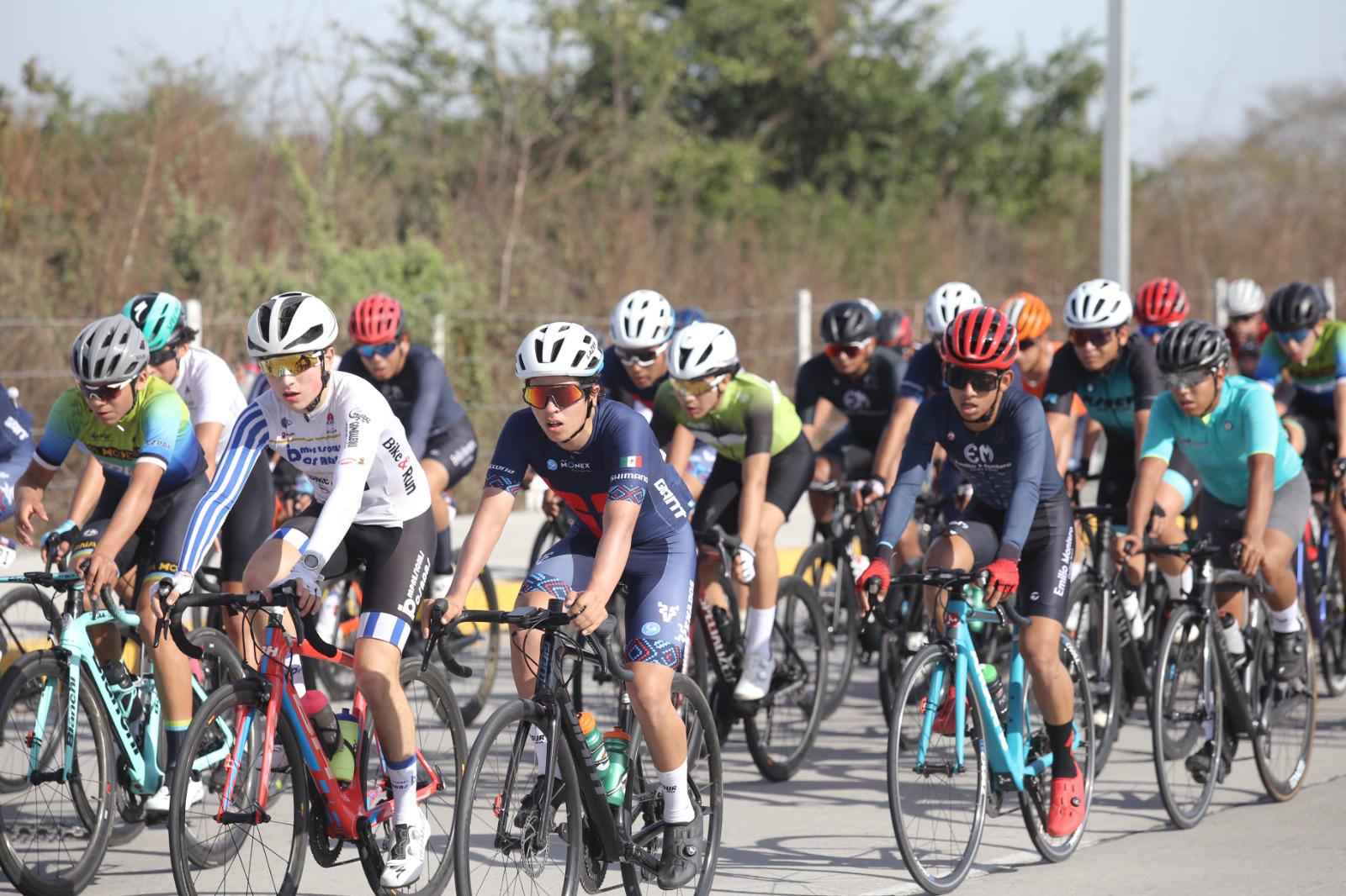 $!Carlos García y Jaqueline Tamez conquistan el critérium del Tour Venados Serial