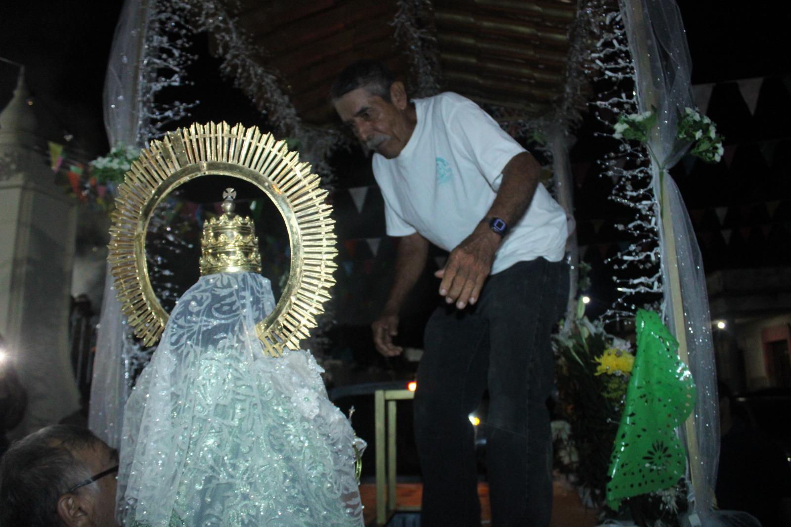 $!Rodolfo mantiene desde hace 50 años la promesa de ‘amarrar’ a la Virgen de Loreto en Cacalotán