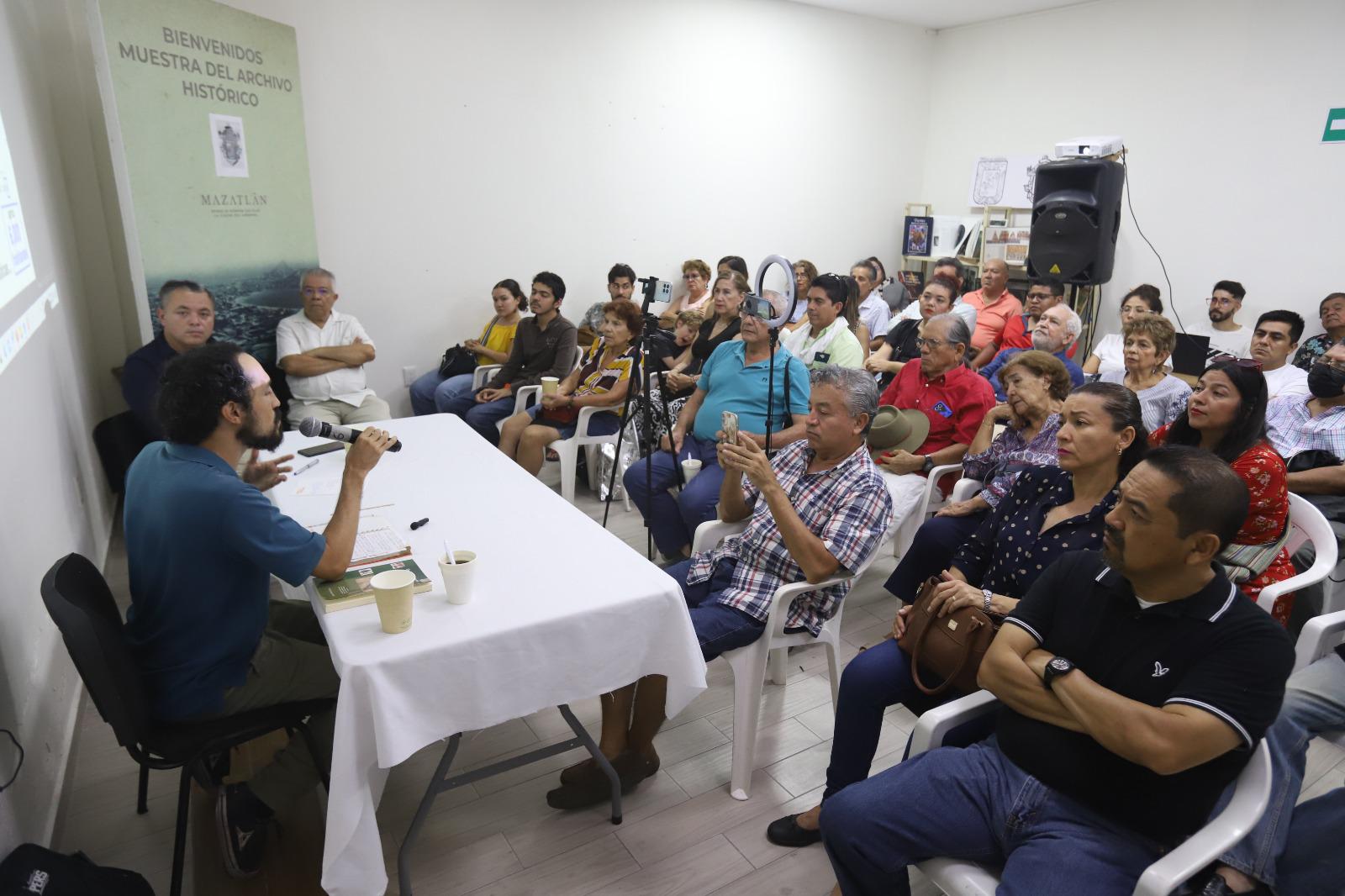 $!Presenta Pedro Favela charla sobre la epidemia de cólera en Mazatlán en 1849