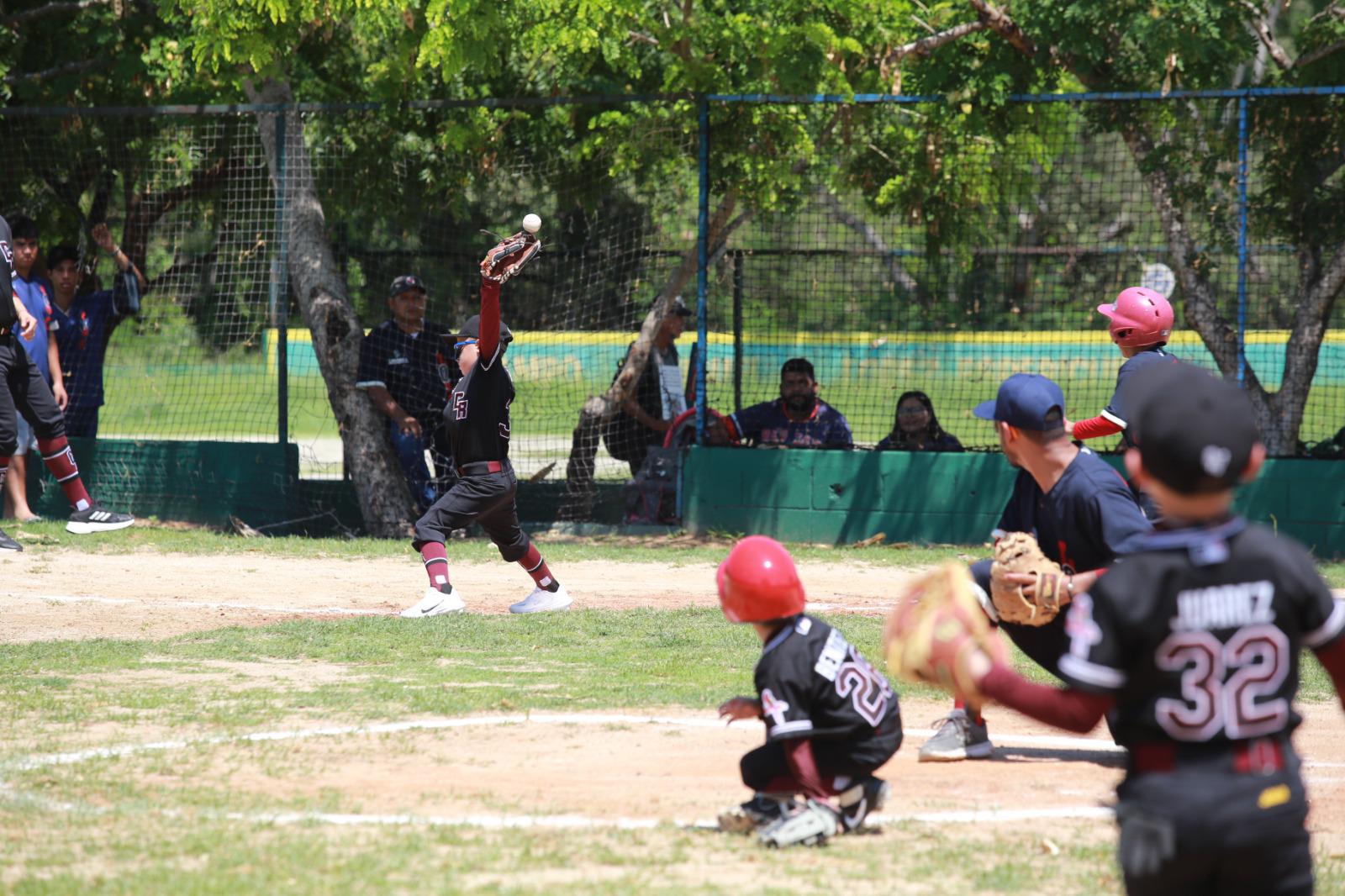 $!Sufre en debut el anfitrión Liga Quintero en Nacional Escuelita