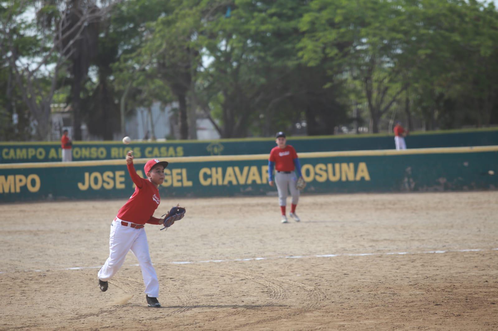 $!Disputados partidos se viven en Torneo Distrital y Nuevos Valores