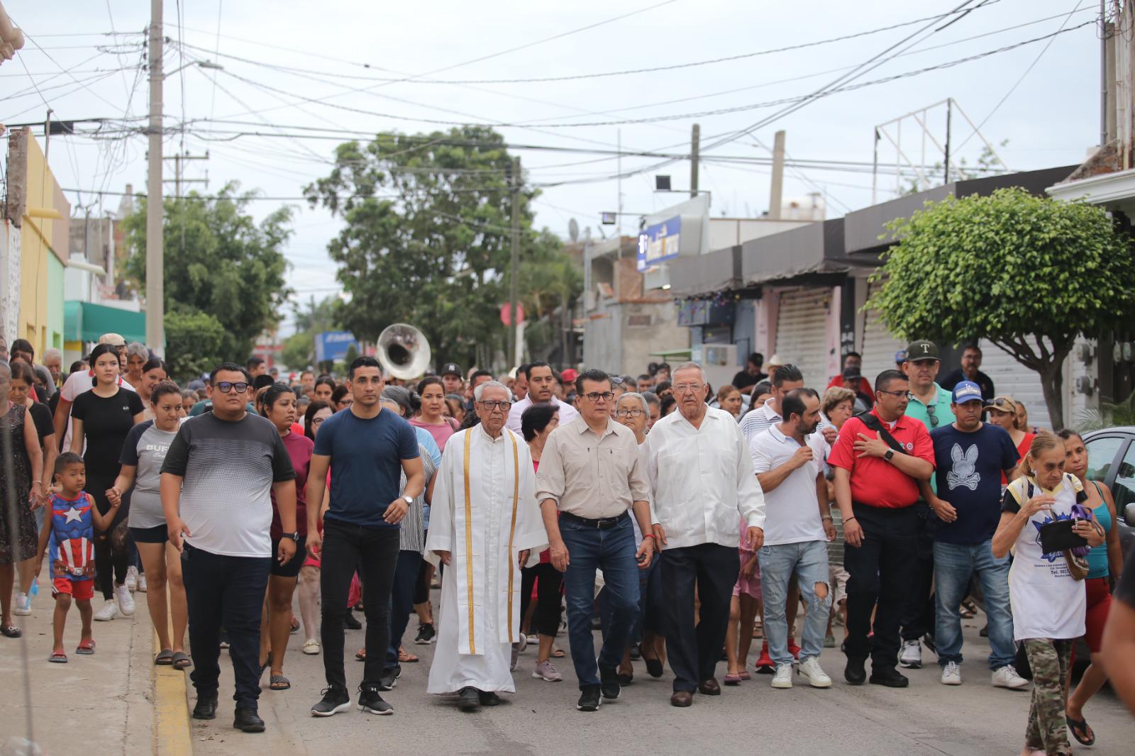 $!Celebran a San Juan Bautista con tradicional baño en Villa Unión