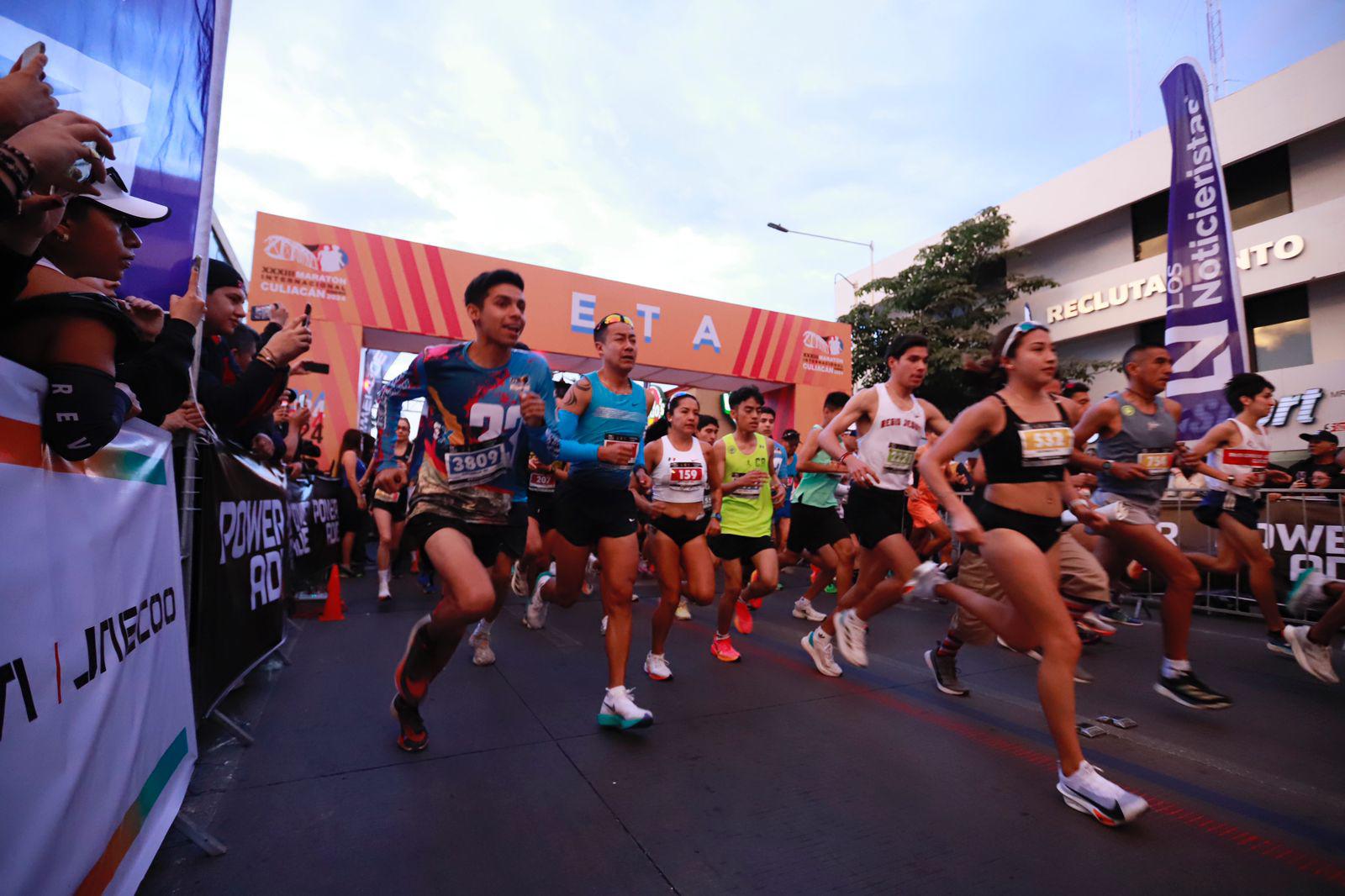 $!Mazatleca Norma Labrador conquista los 5K del Maratón de Culiacán