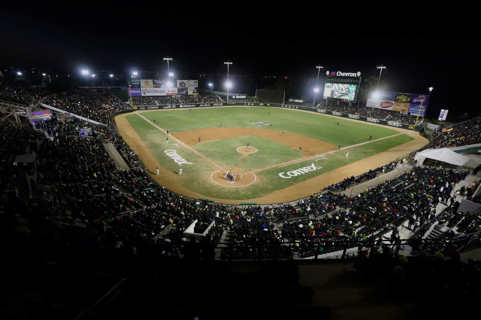 $!Sinaloa ya ganó, dice Rocha Moya al inaugurar la final de beisbol de la LMP