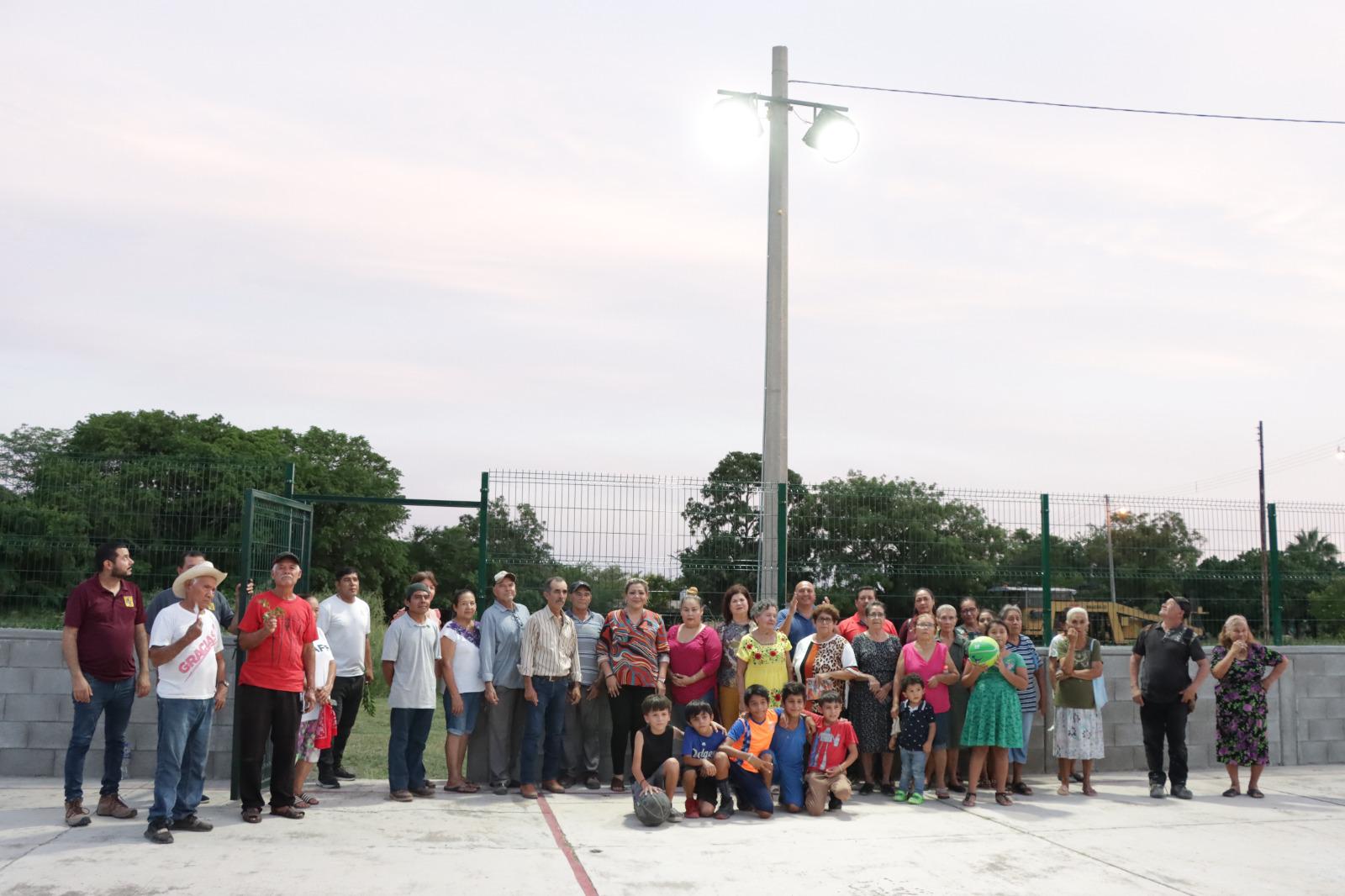 $!Entregan obra de agua potable y rehabilitación de cancha en La Estación