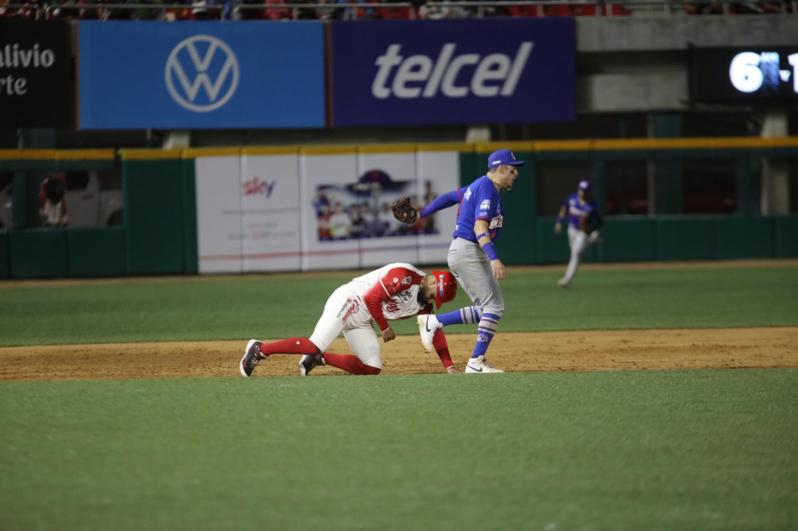 $!Venados de Mazatlán barre a Charros de Jalisco en el puerto