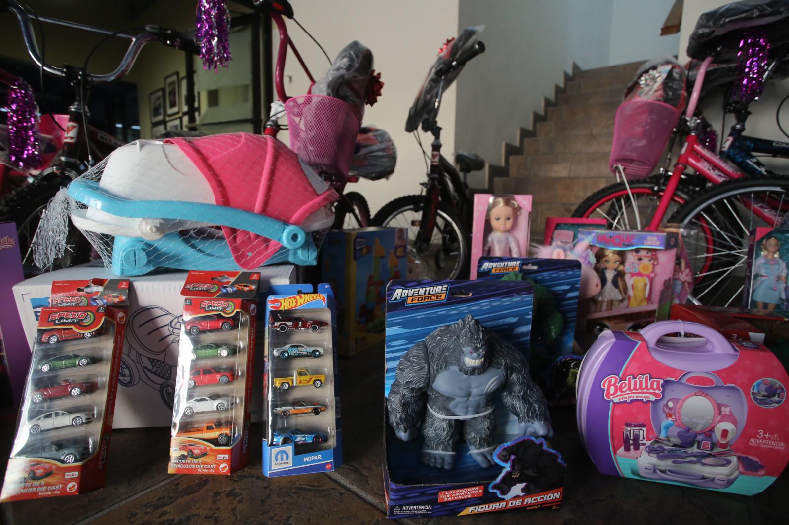 $!Los Reyes Magos siguen recolectando juguetes para cumplir los sueños de los niños de Mazatlán