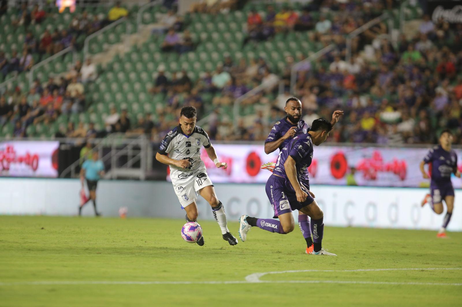 $!Mazatlán FC deja escapar el triunfo en el último minuto y empata 2-2 con Querétaro