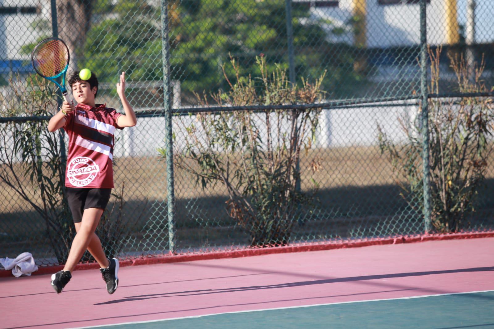 $!Poder femenino de Valdés sale avante en Tenis de Afiliación