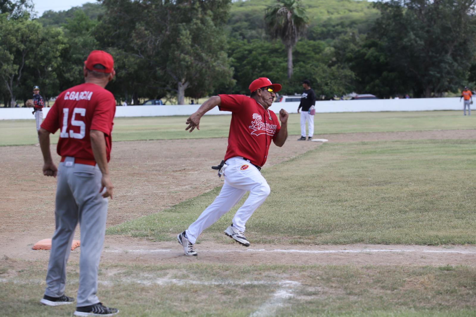 $!JL Eléctricos apalea a Familia Rendón, en beisbol del Chololos