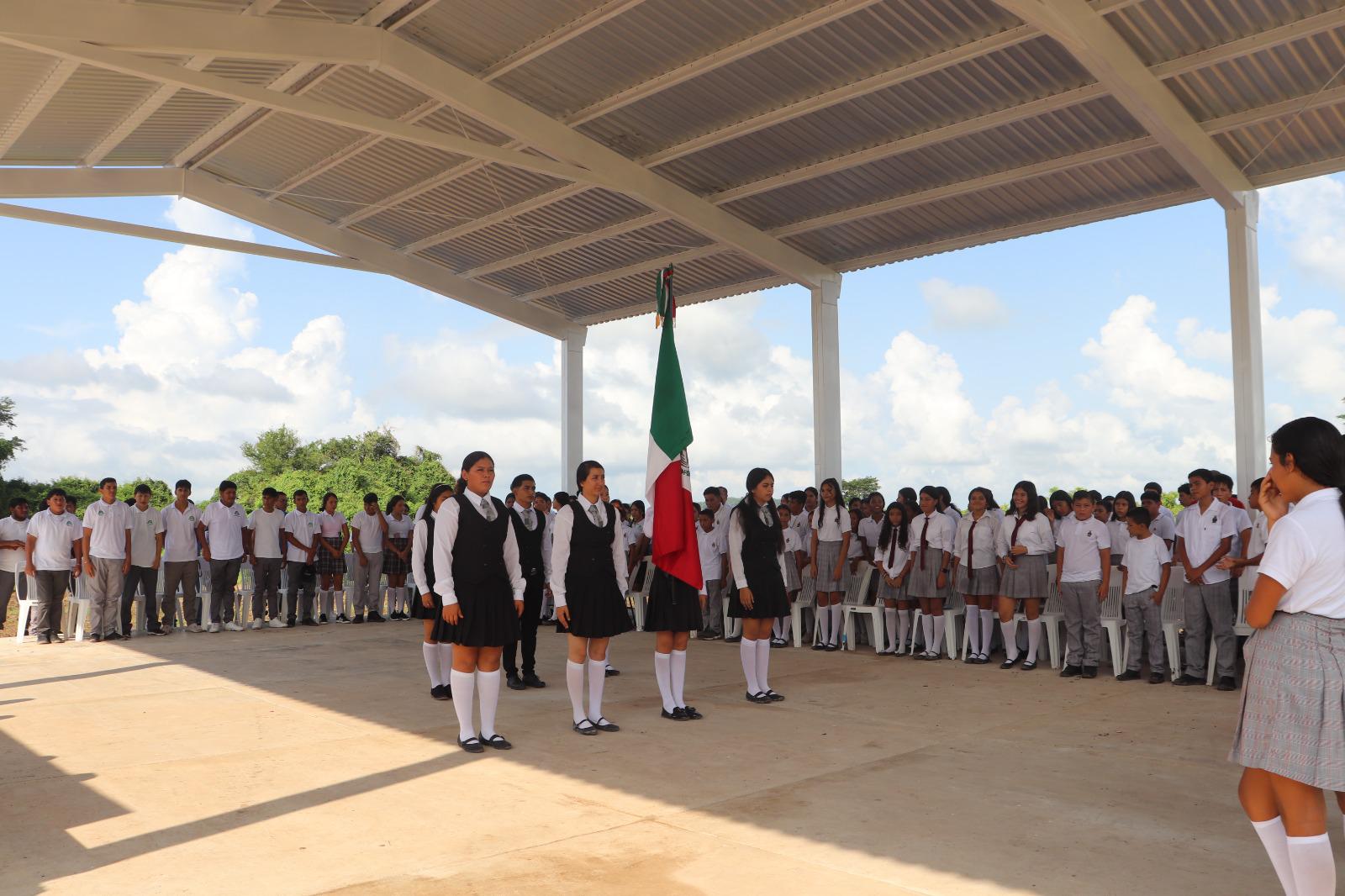 $!Inauguran techumbre en telebachillerato de Tecualilla