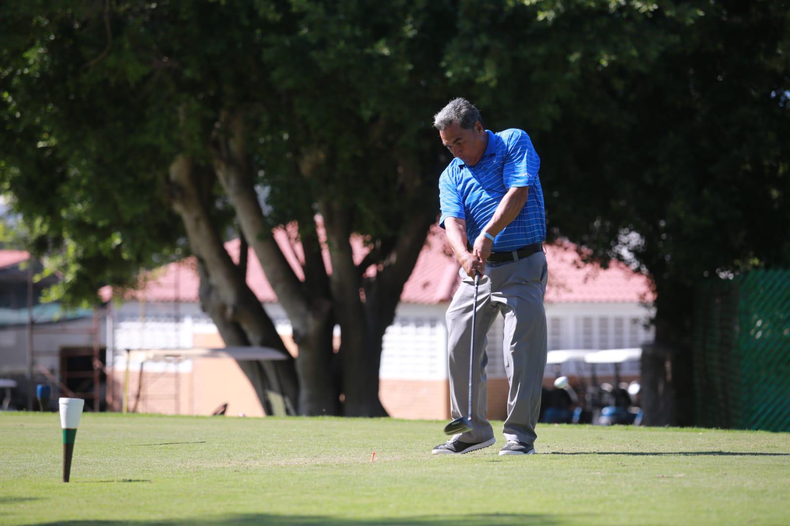 $!Mazatleco Diego Medina ratifica su etiqueta y se adueña del Torneo Anual de Golf de El Cid