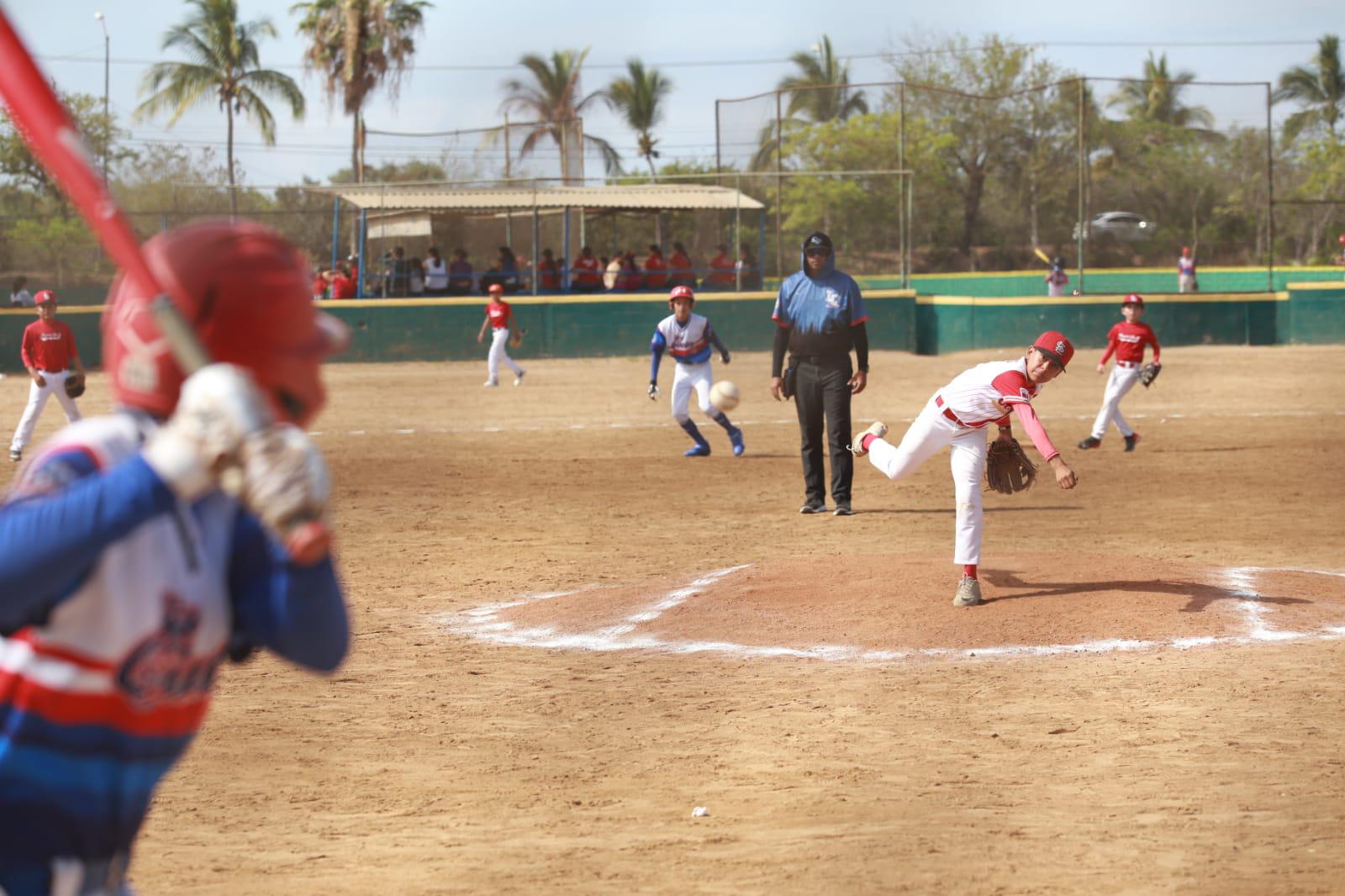 $!Disputados partidos se viven en Torneo Distrital y Nuevos Valores