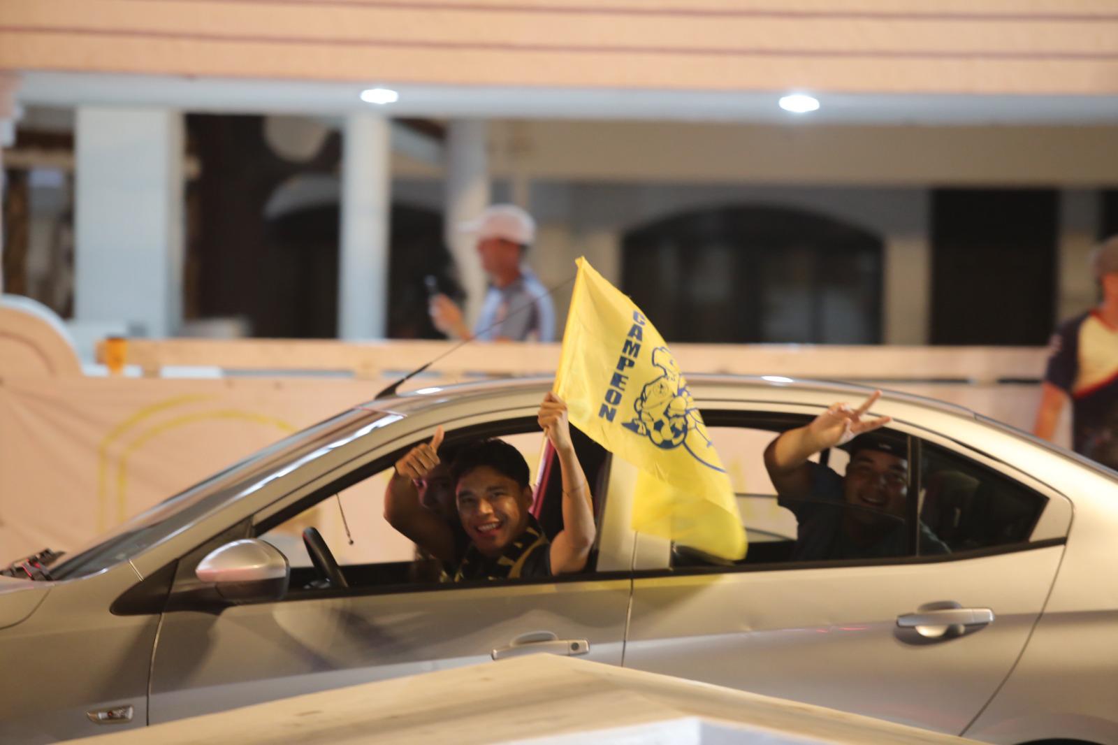 $!FOTOS | Afición del América toma el Malecón de Mazatlán para celebrar el bicampeonato