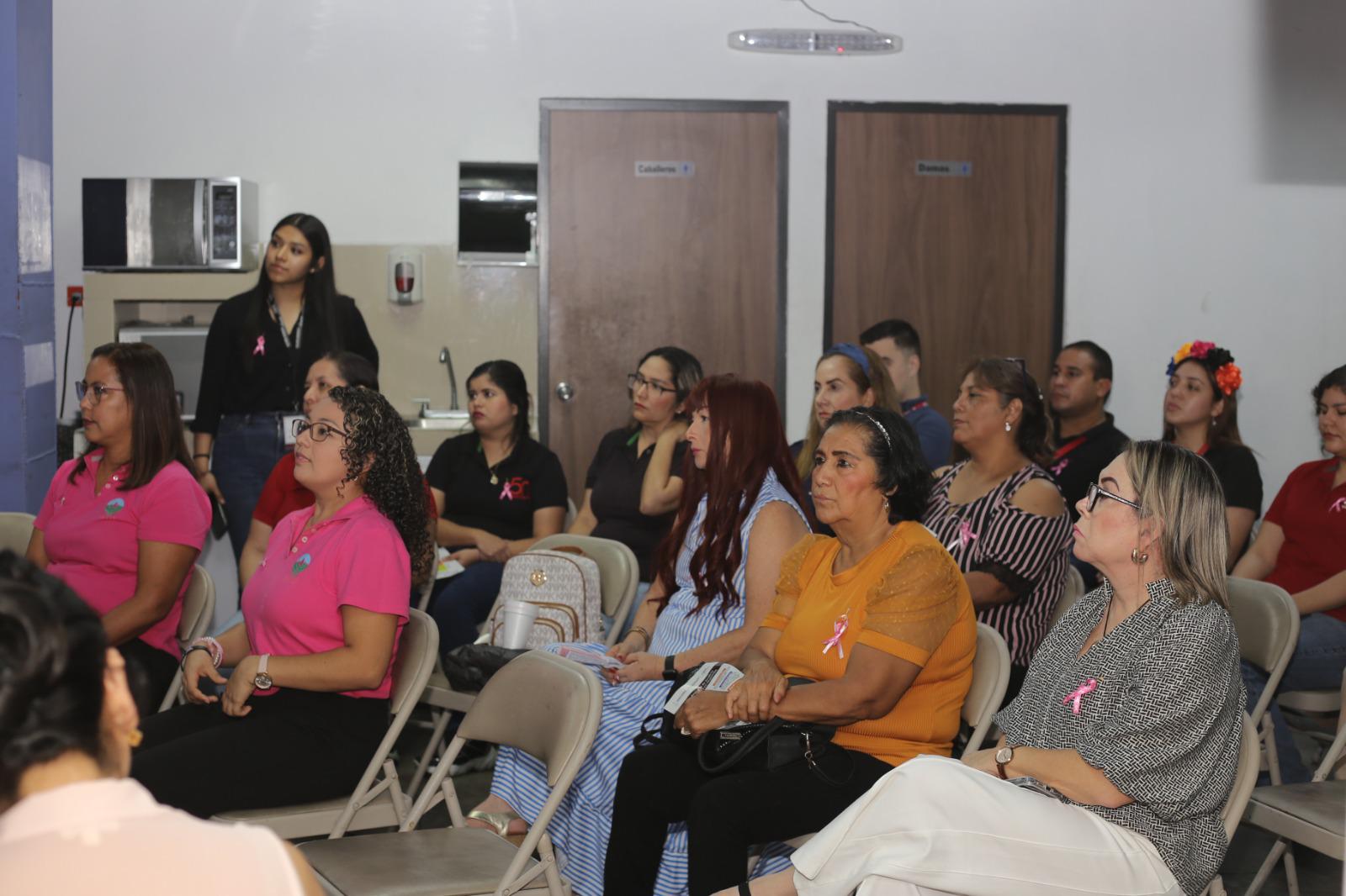 $!Colaboradoras de Noroeste asistieron a la charla.